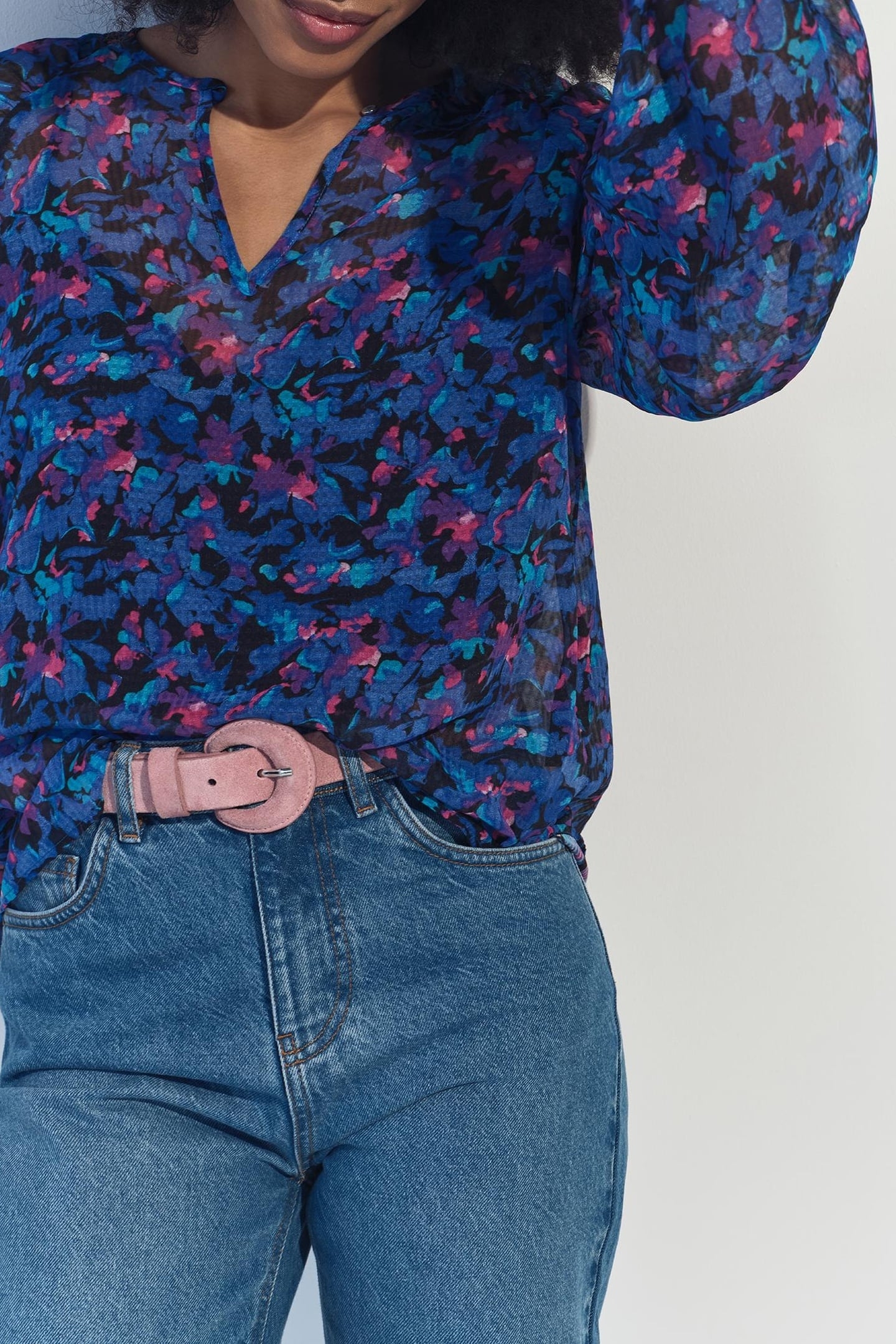 CIARA - BLUE BLOUSE WITH AQUATIC FLORAL PRINT 7