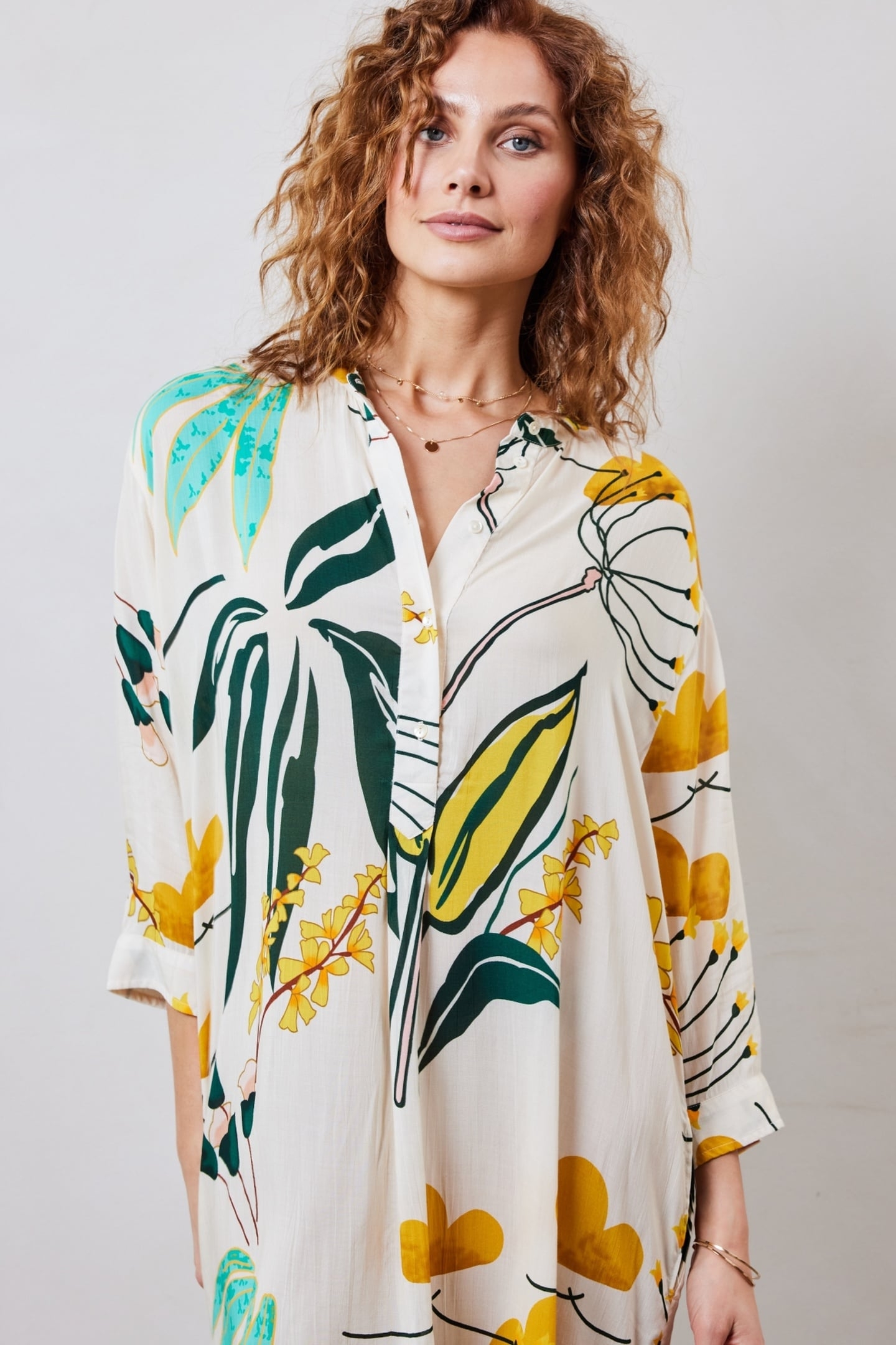 TUNIC DIARY IN OFFWHITE WITH SUNSHINE PRINT. 1