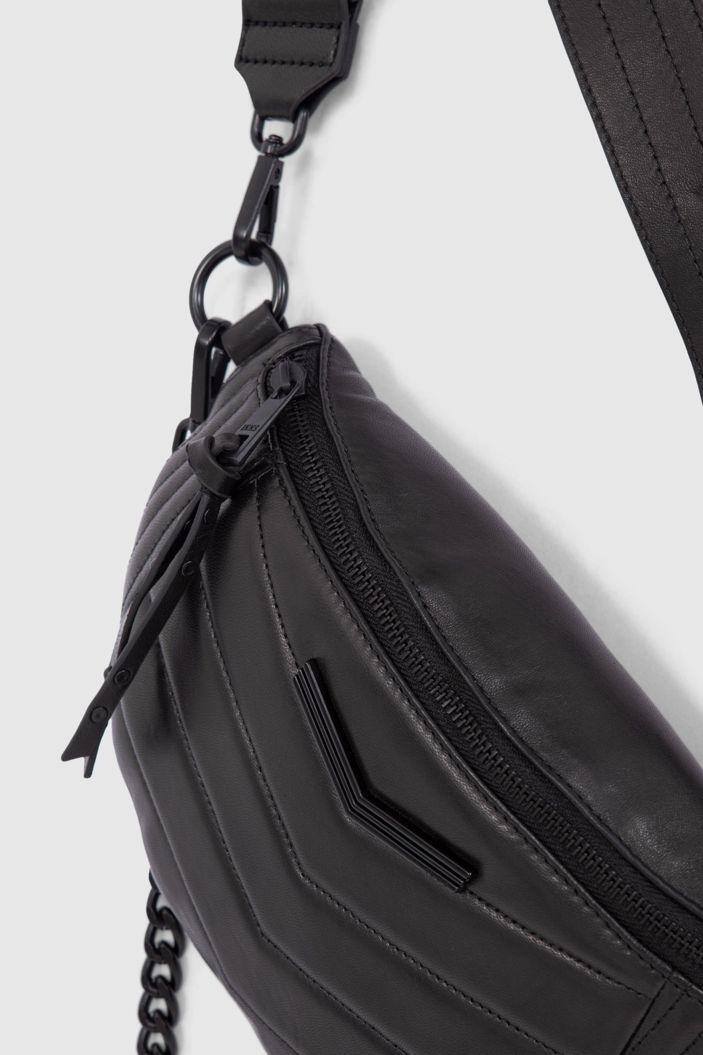 THE 1. BLACK QUILTED LEATHER WAIST BAG 4