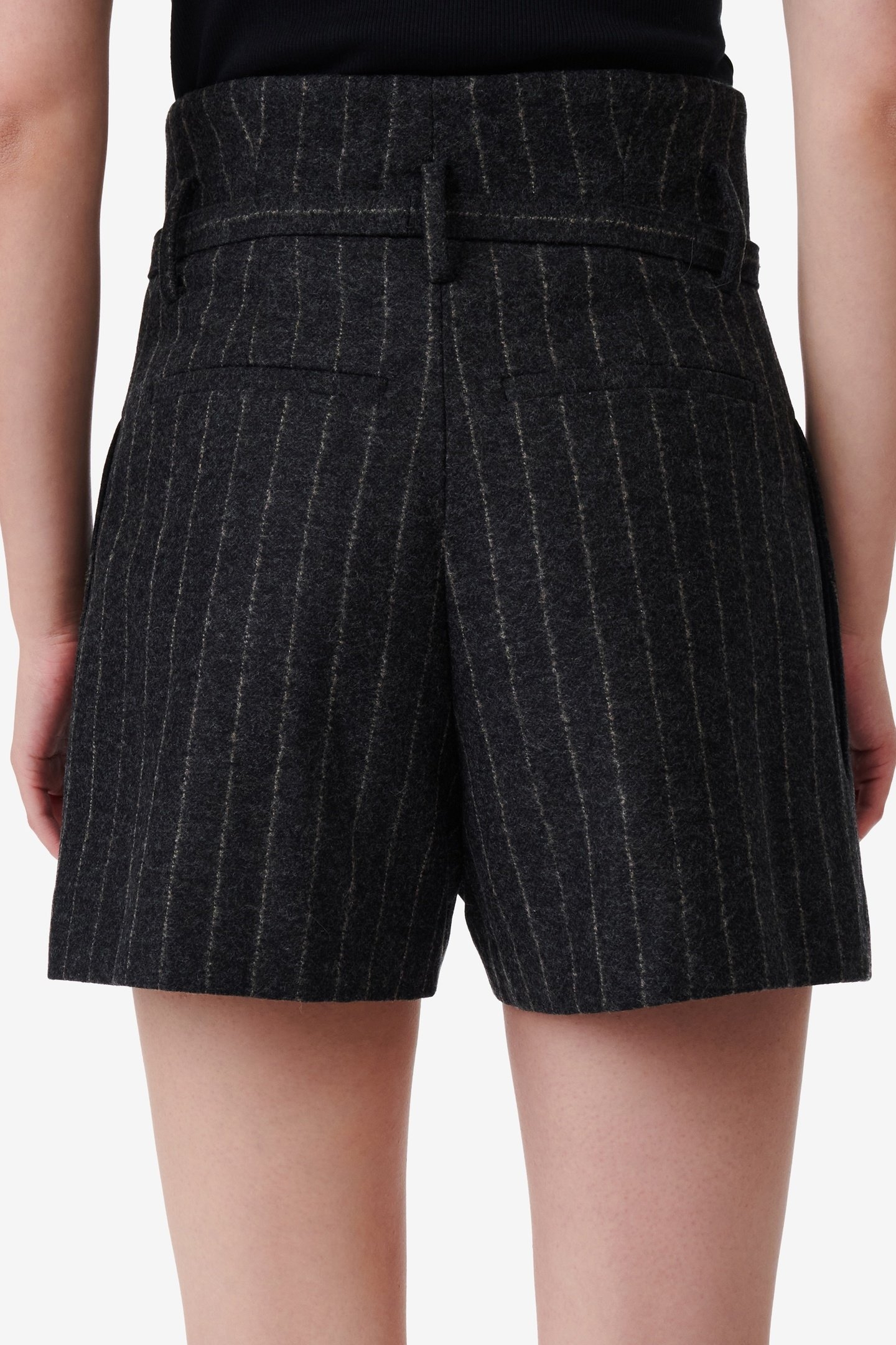 DELMA SHORT ANTHRACITE 3