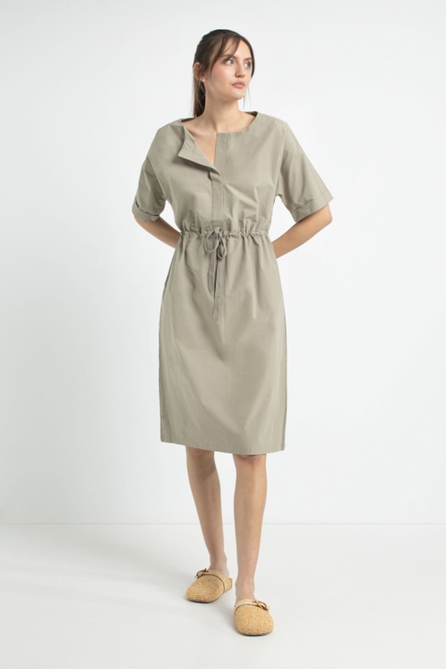 JANE DRESS LIGHT OLIVE 1