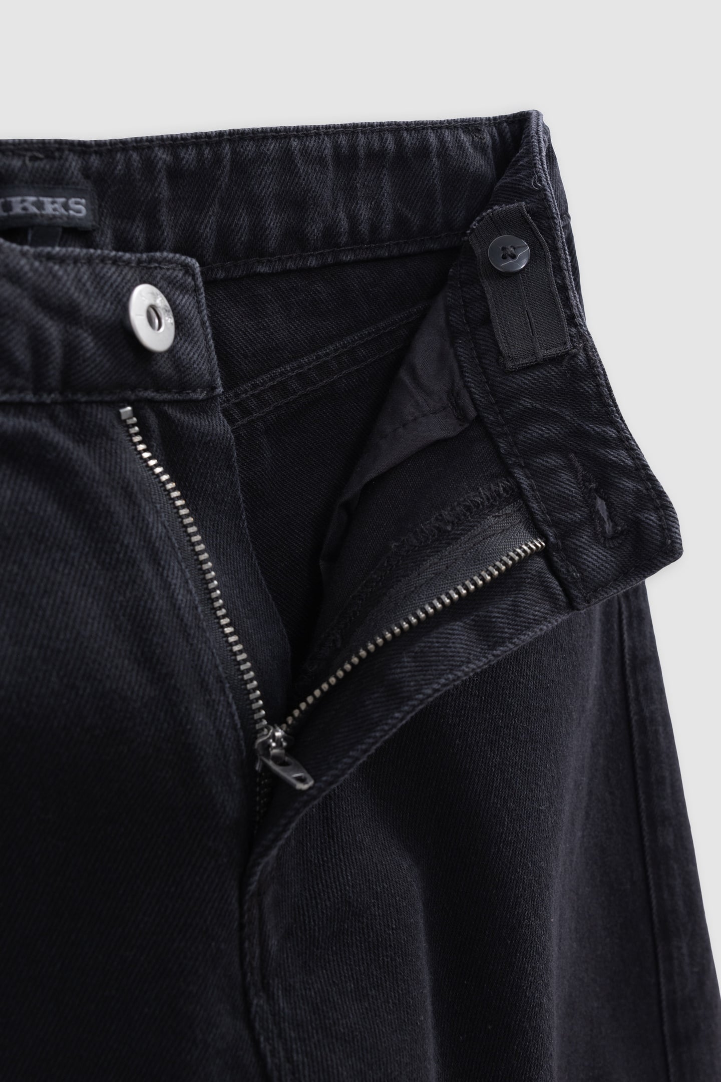 BARREL BLACK WATERLESS JEANS 5