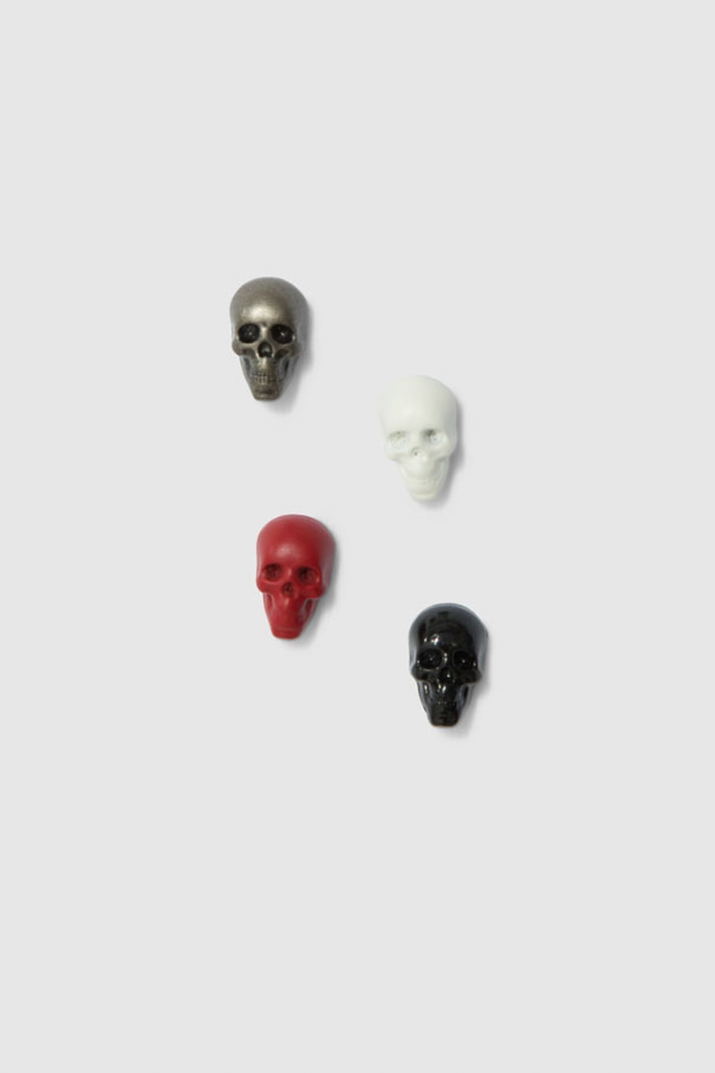 BOYS’ PIN BADGES 1