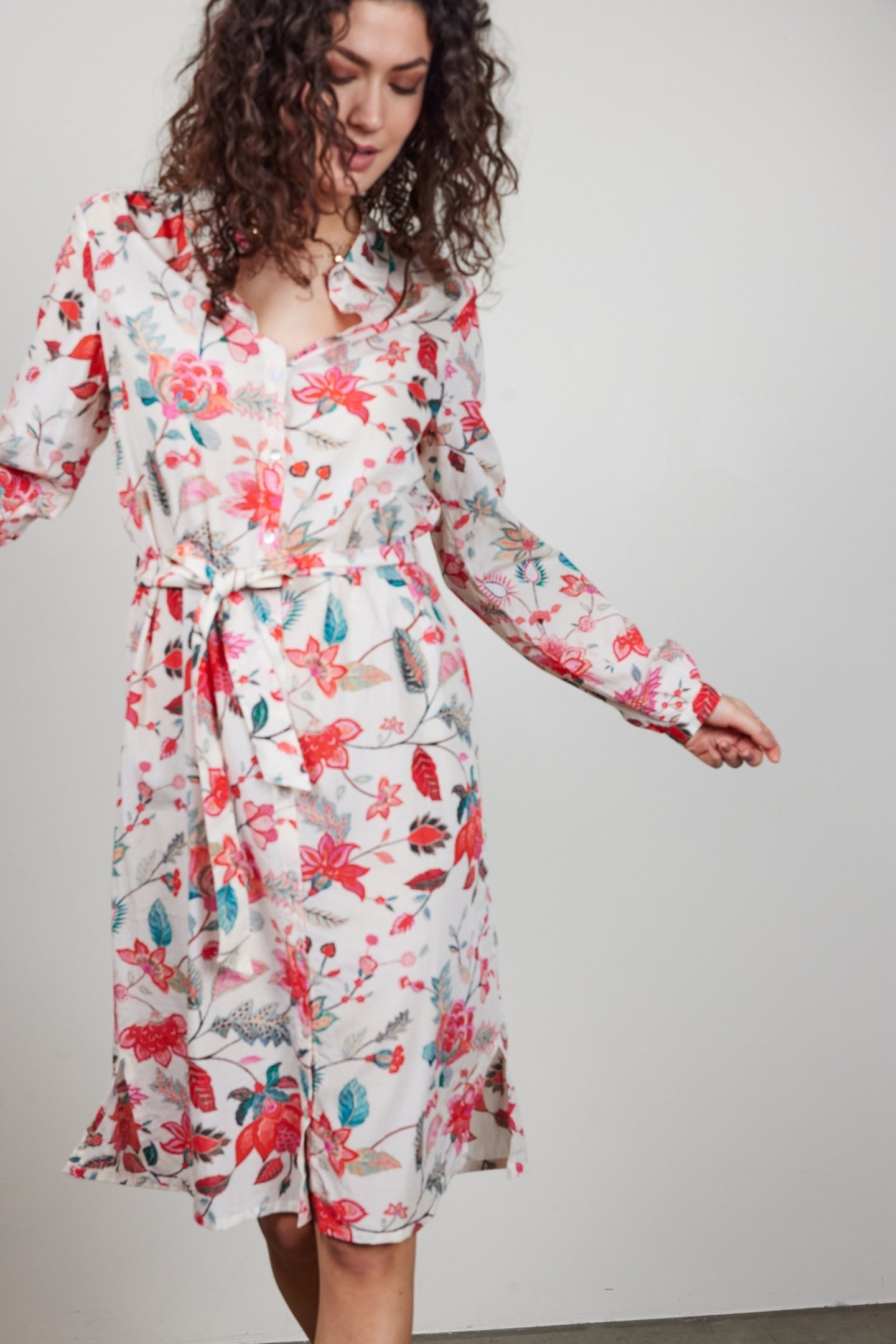 TUNIC PRECIOUS IN OFFWHITE WITH INDIAN FLOWER PRINT 1