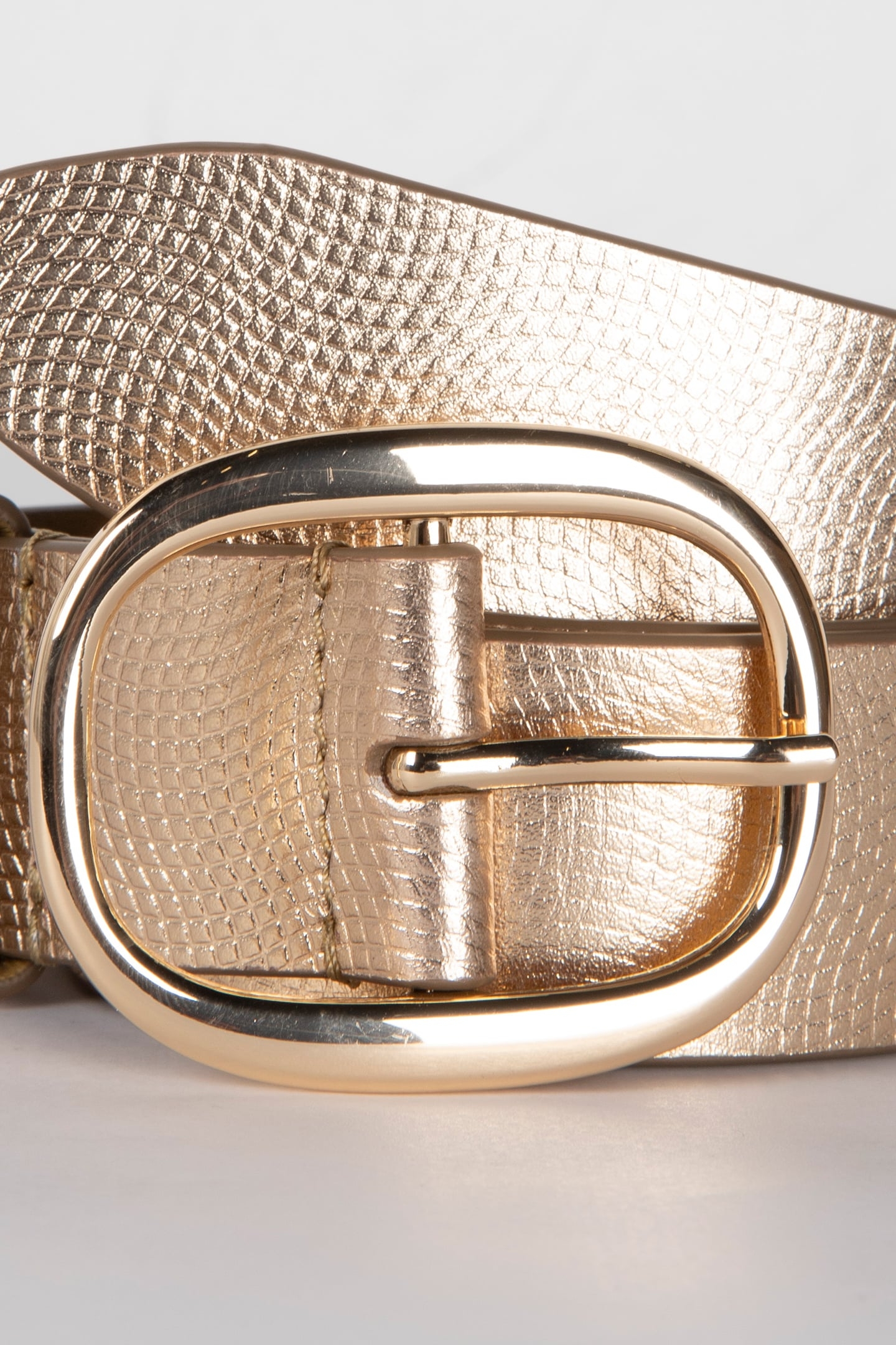 ALIA - GOLD CERTIFIED EMBOSSED LEATHER BELT WITH ENGRAVED BU 1
