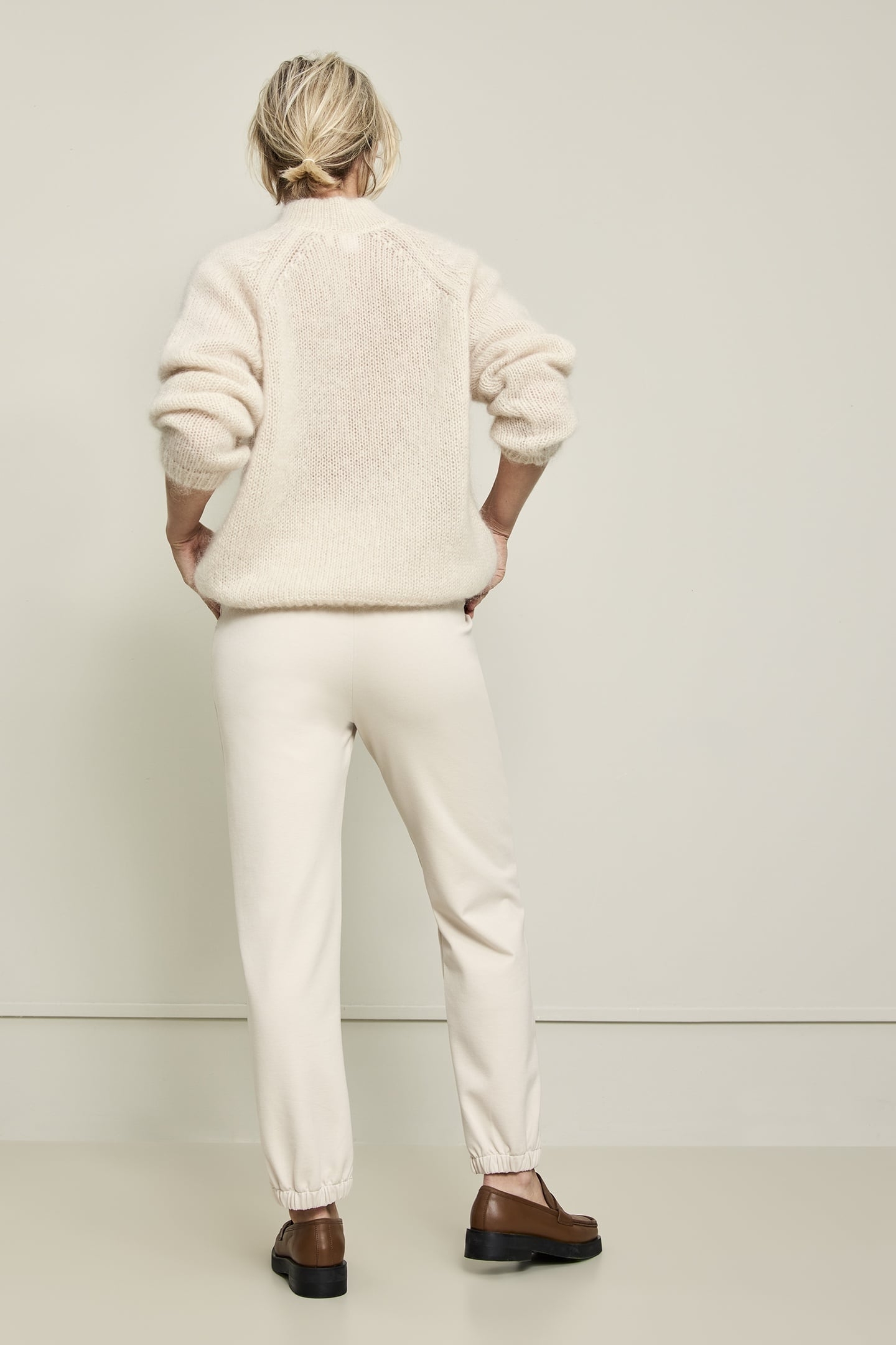 HEBE PANTS BUTTERMILK 3