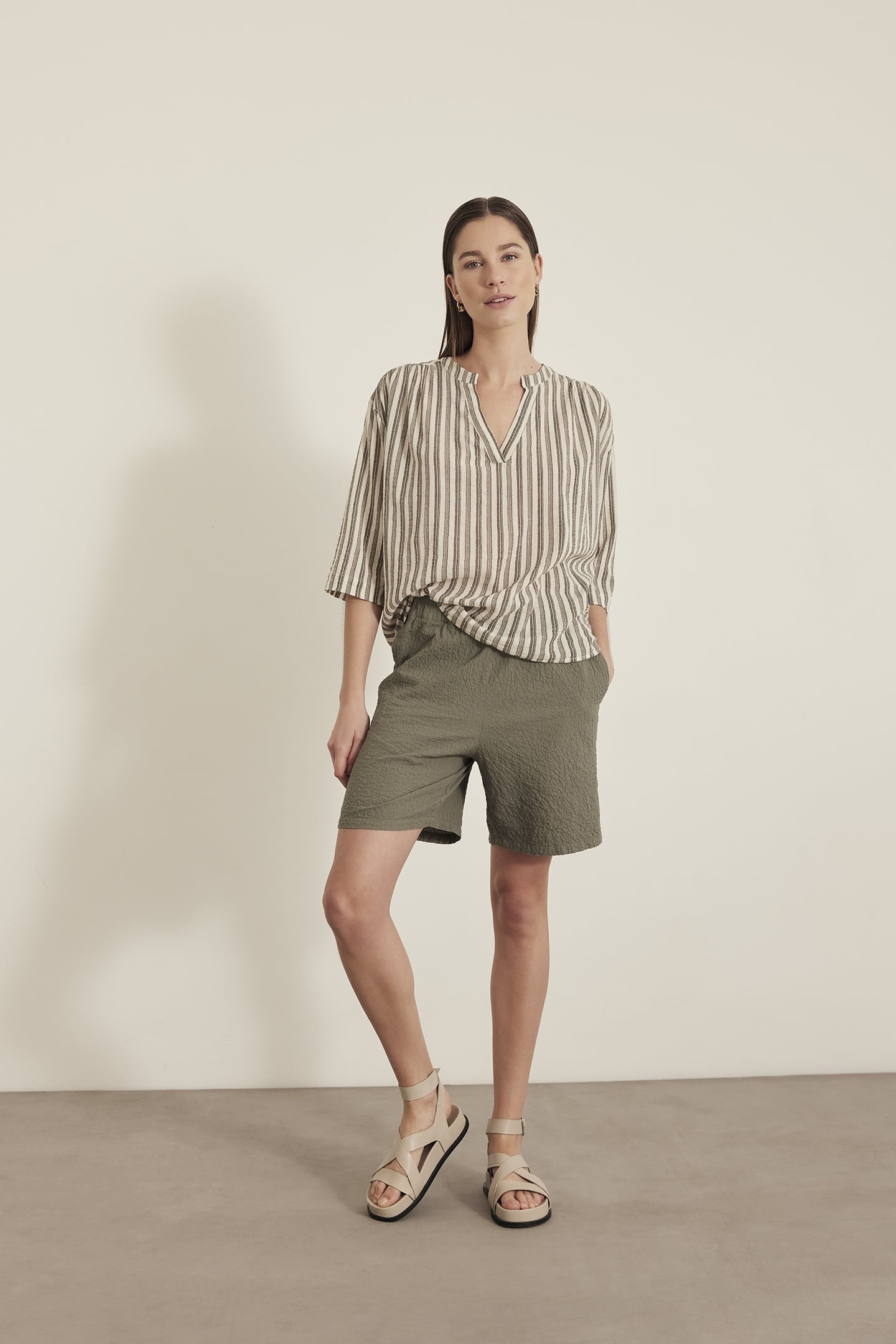 SARINA TOP GRAPHITE 4