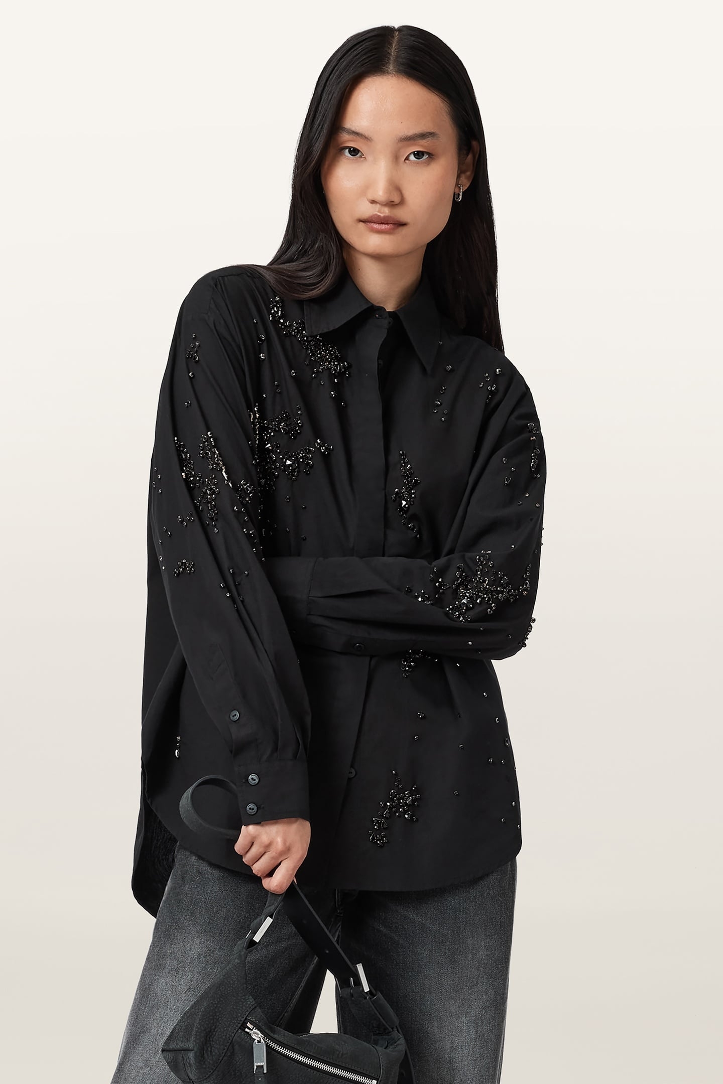 GEMI EMB SHIRT BLACK 1