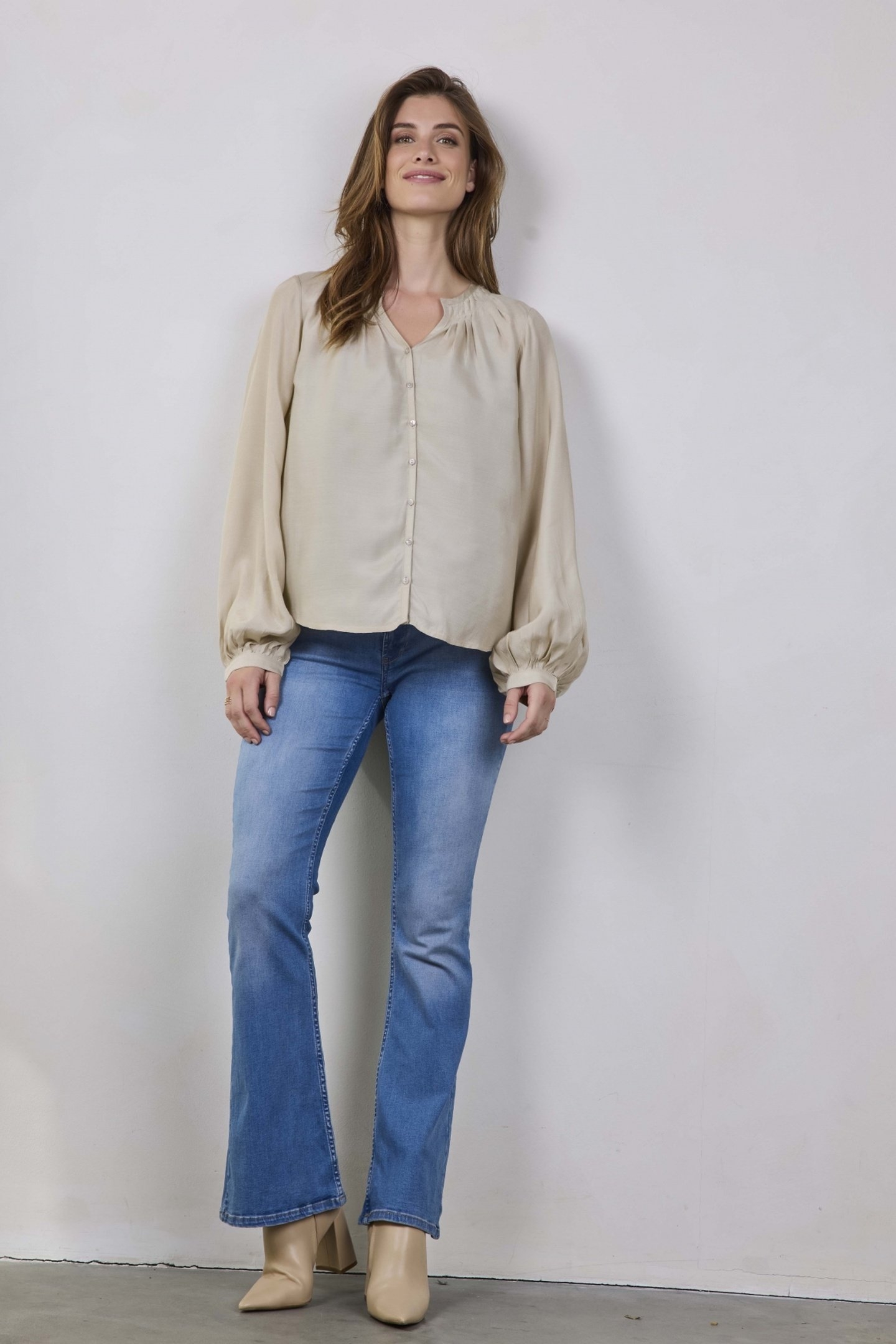 BLOUSE SKY FEATHER GREY 1