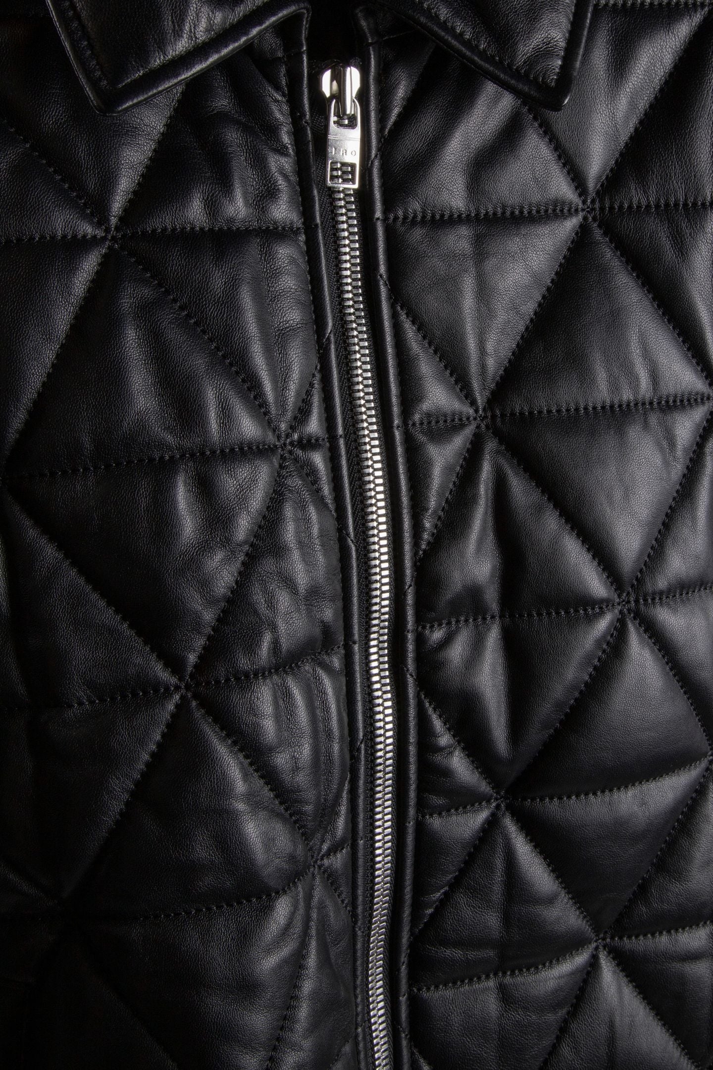 AADEL OUTERWEAR BLACK 4