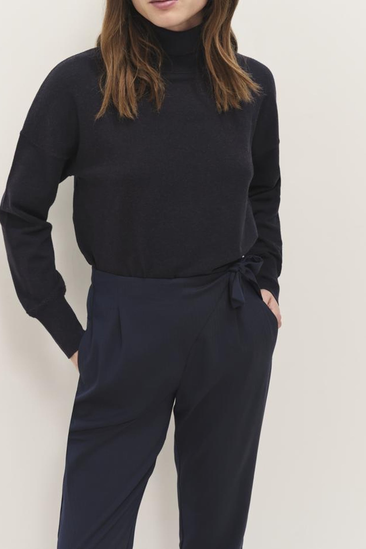 TANAKA - NAVY BLUE TURTLENECK KNIT SWEATER 1