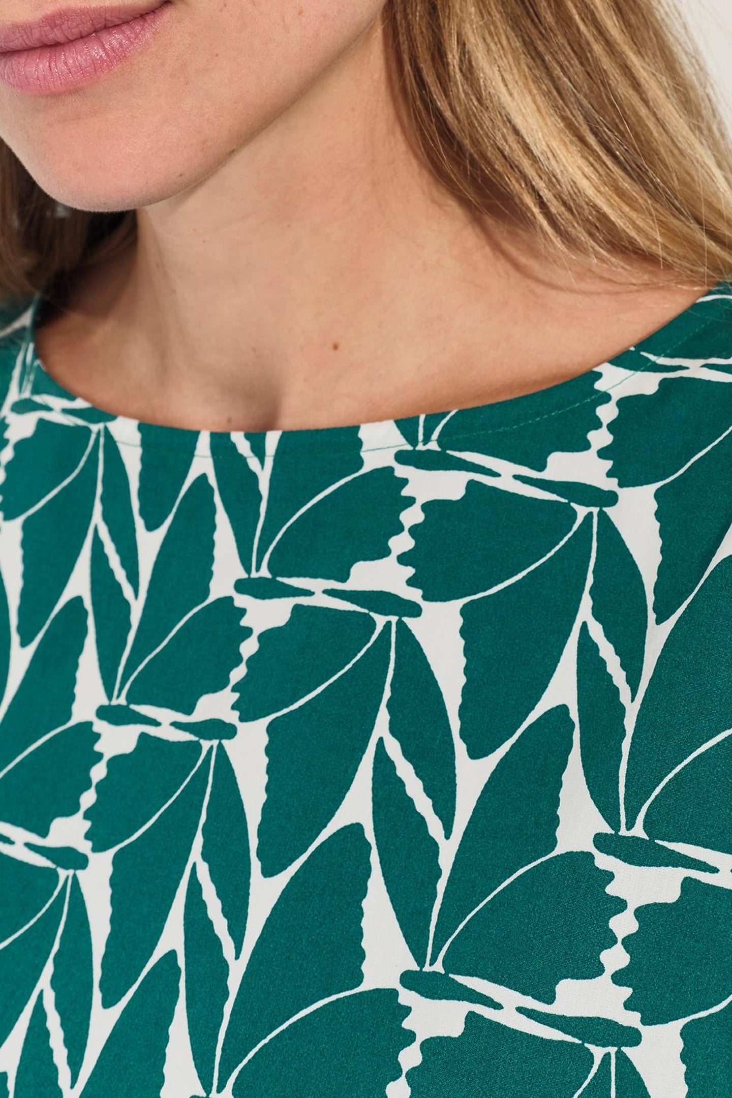 COPAL - ARTY GREEN FOLIAGE PRINT TOP 8