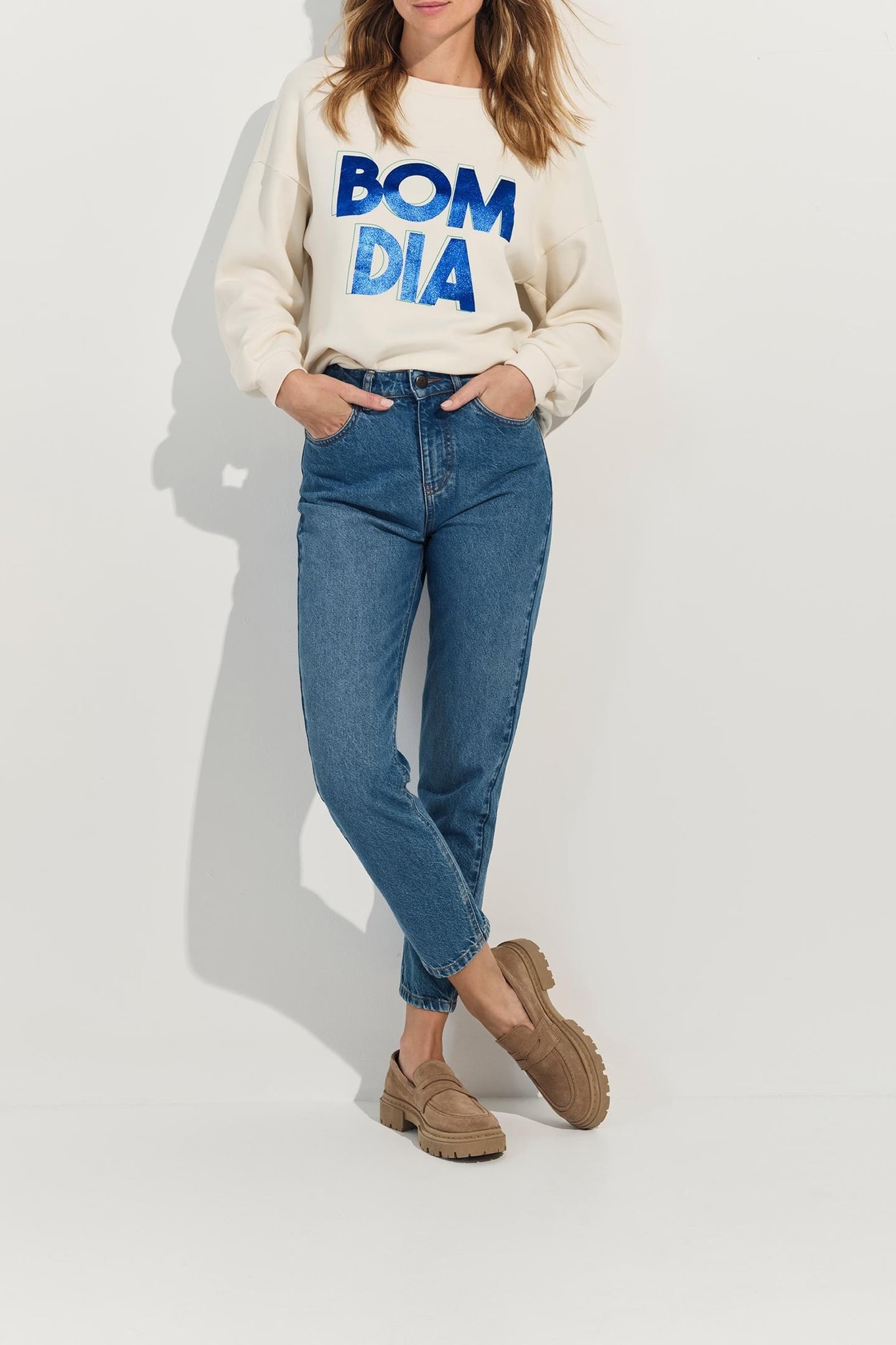 MIDI - WHITE METALLIC MESSAGE SWEATSHIRT 3