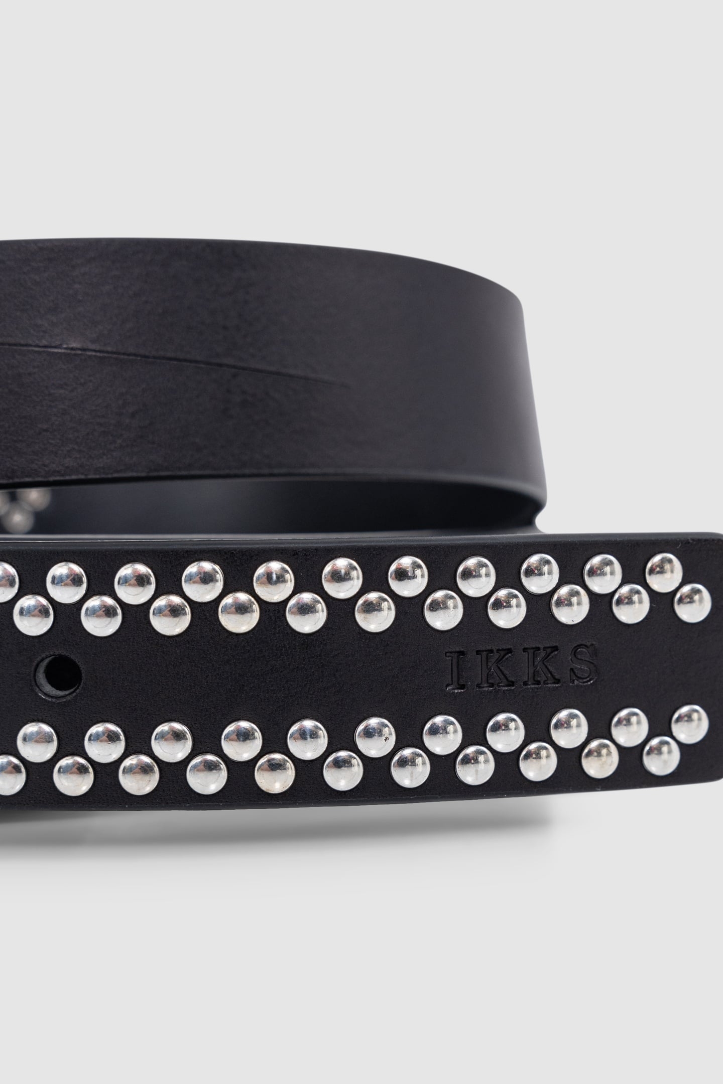BLACK LEATHER BELT WITH STUD DETAIL 3