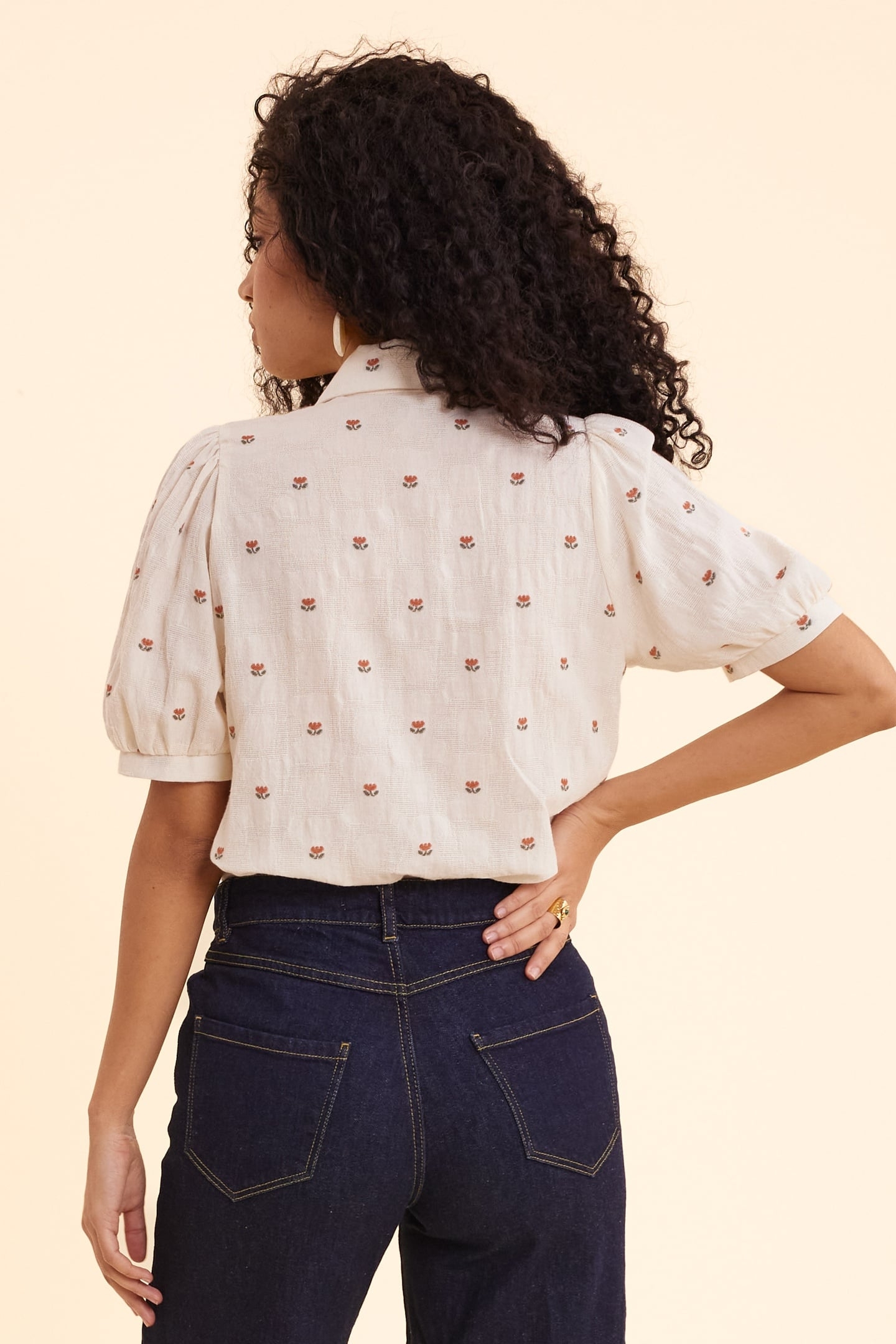 ECRU SHIRT WITH FLOWER MOTIFS ECRU 3