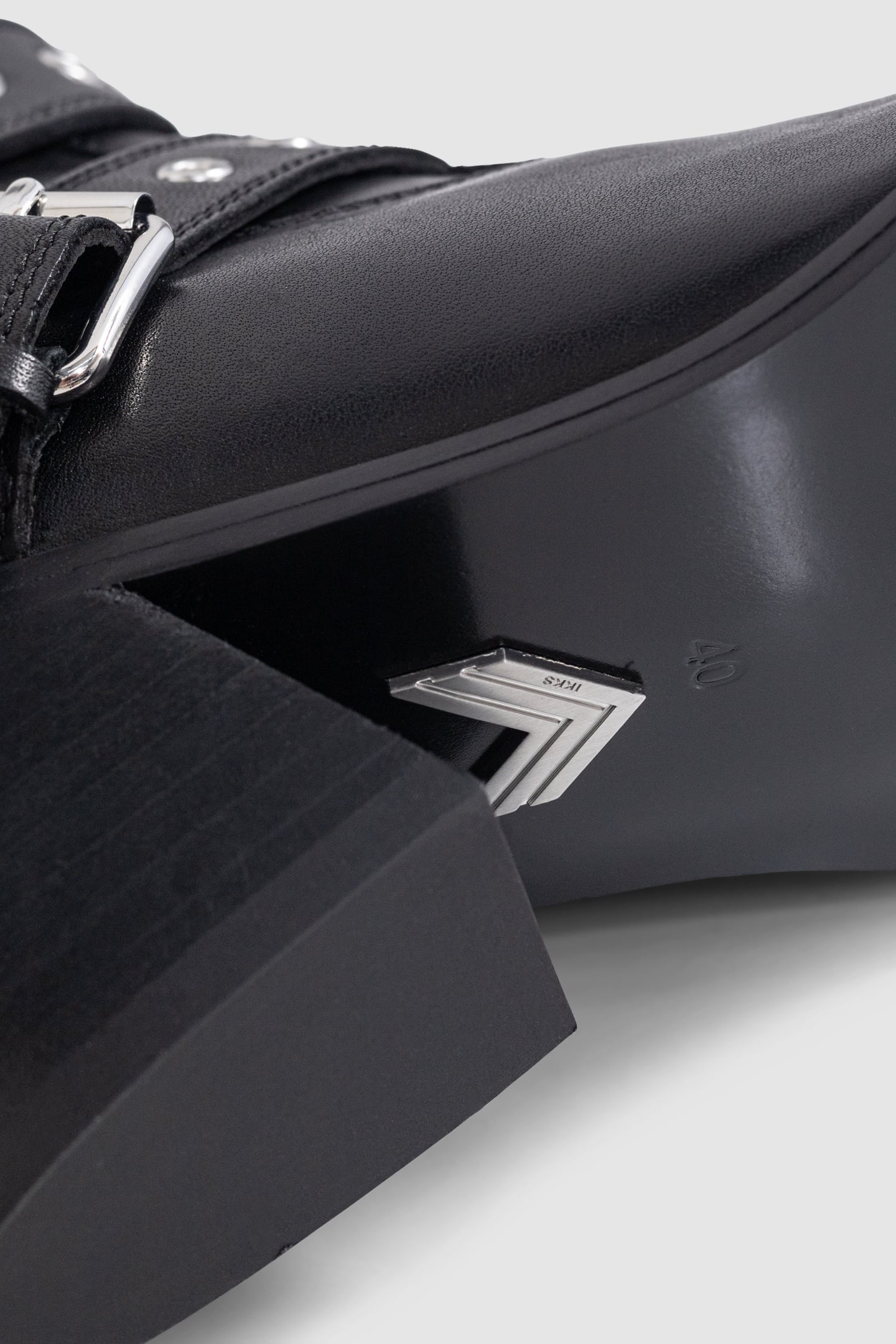 SANTIAGS BOOTS BLACK LEATHER EYELET BUCKLES 6