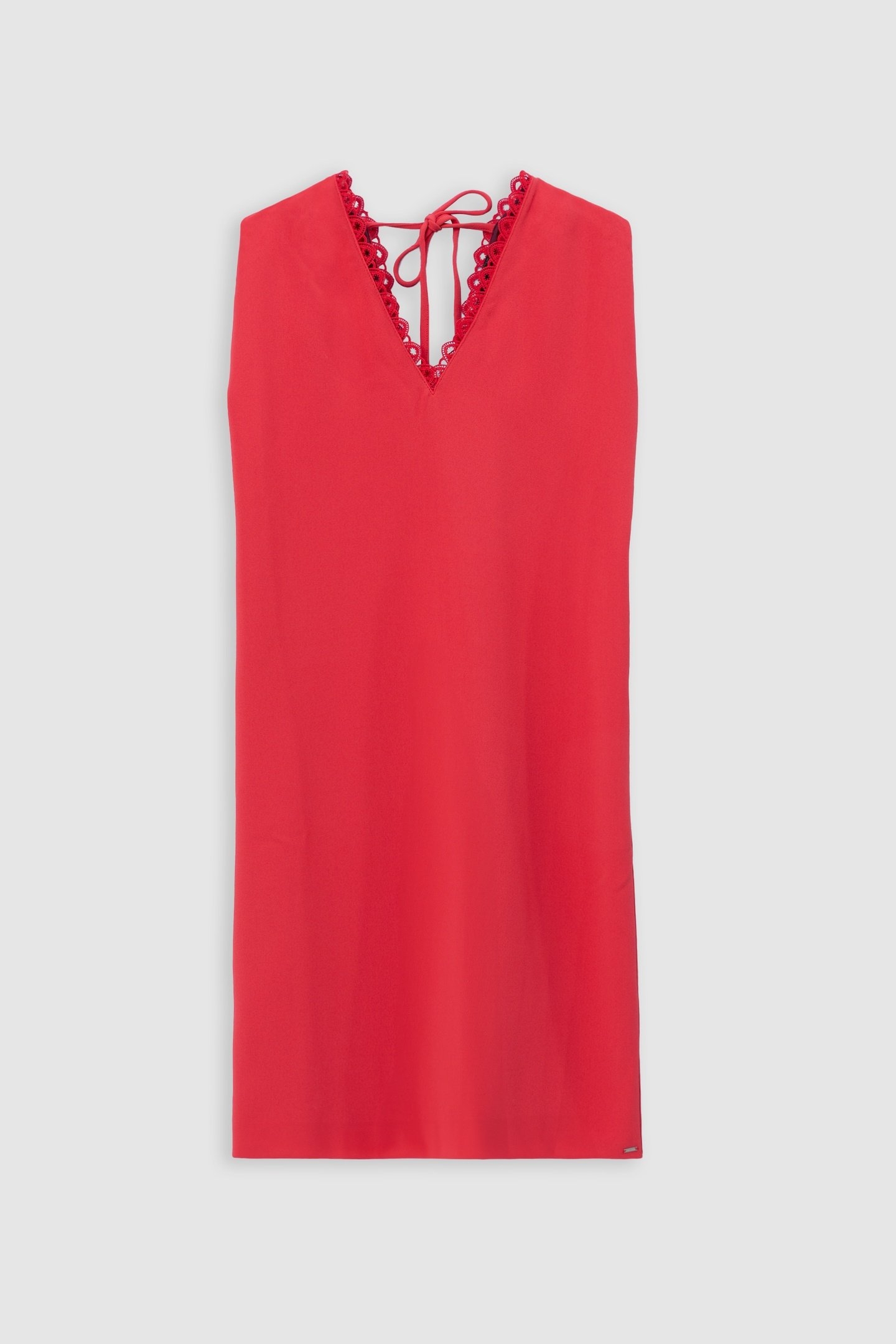 RED V-NECK FRONT/BACK DRESS 5