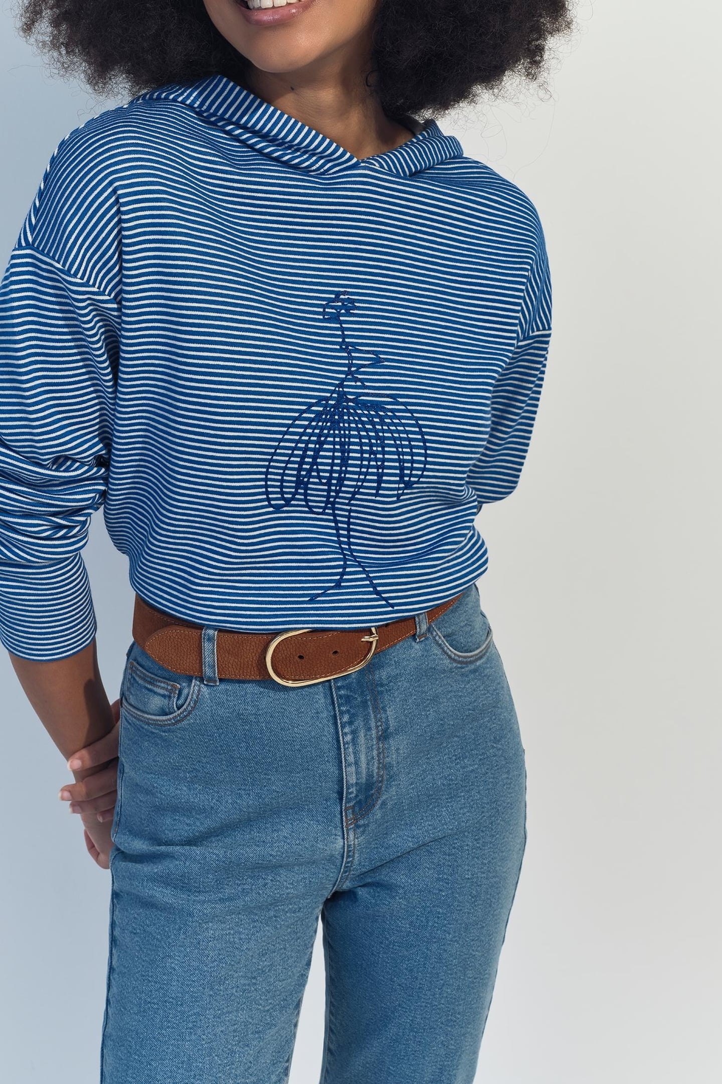 MELKI - SAILOR T-SHIRT WITH SEQUINED DANCER HOODIE 4