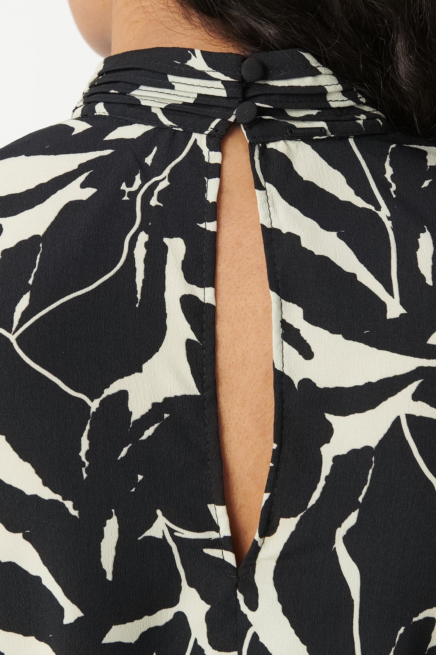 BLACK FLOWING BLOUSE WITH ZEBRA FLOWER PRINT 5