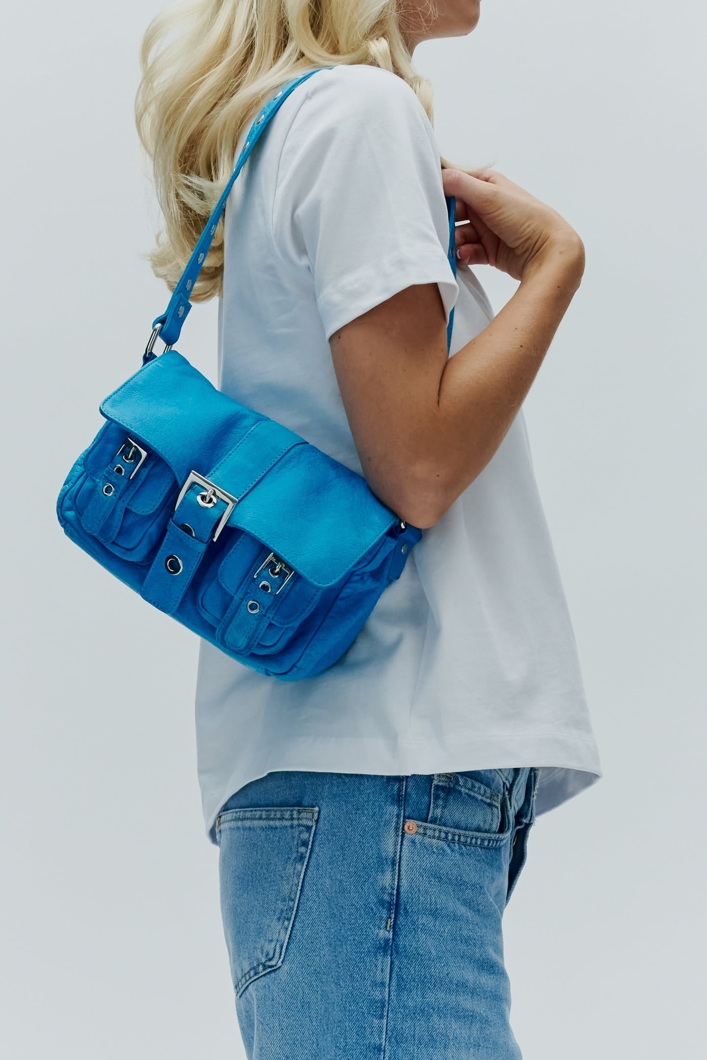 HONEY BUCKLE WASHED BLUE 1