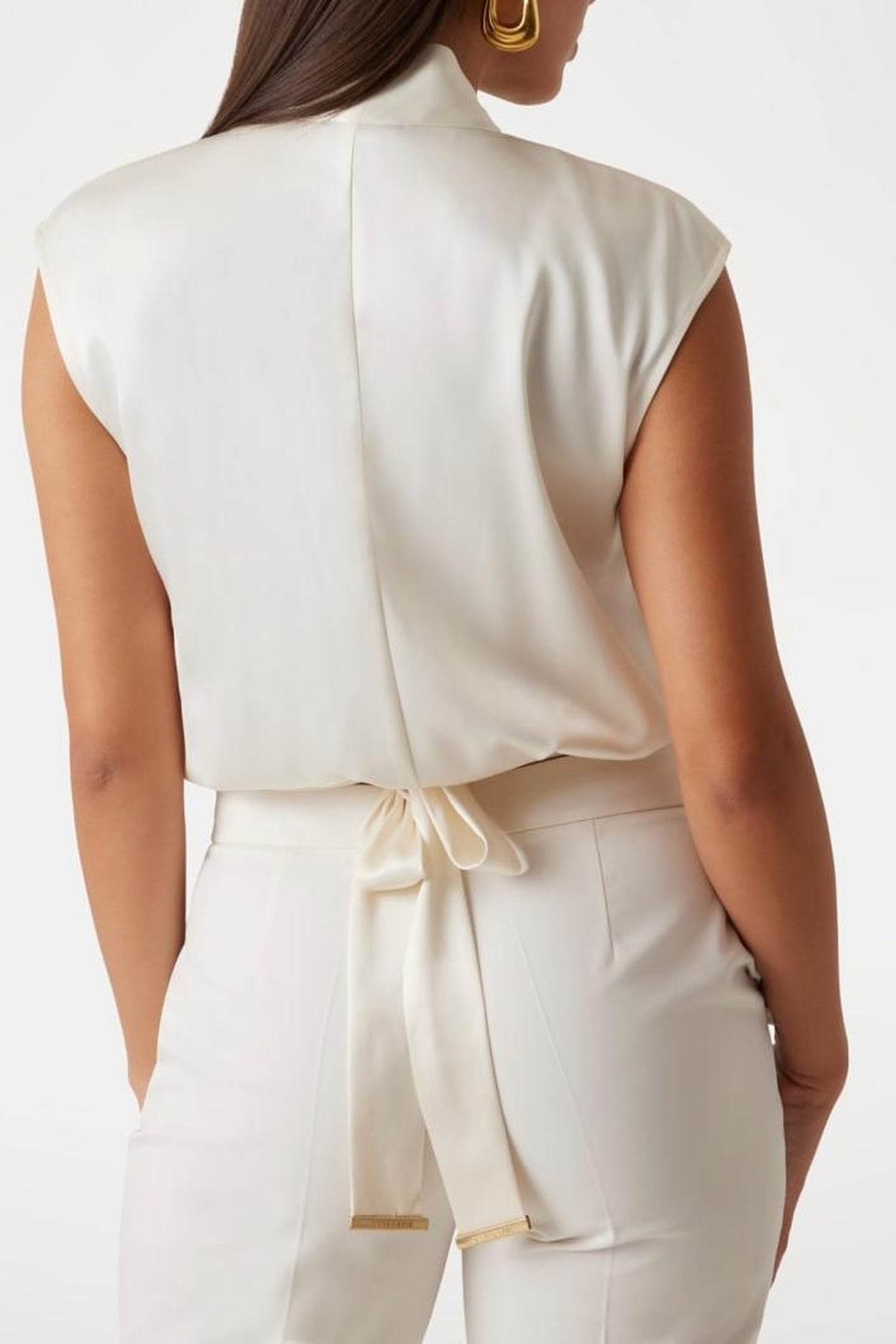 MARCIANO BY GUESS LINDA WRAP TOP SANDY SHORE 2