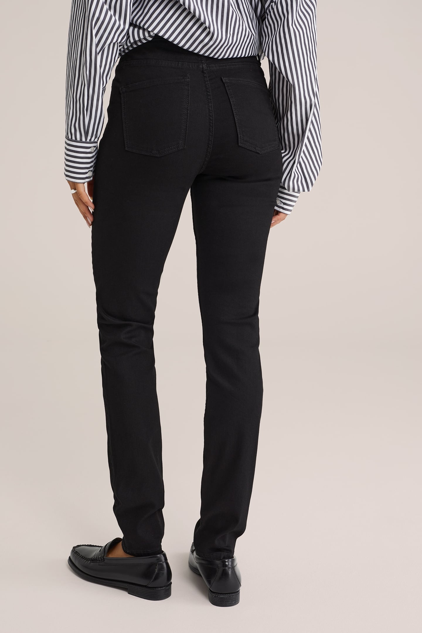 5-POCKET HIGH RISE BLACK 2