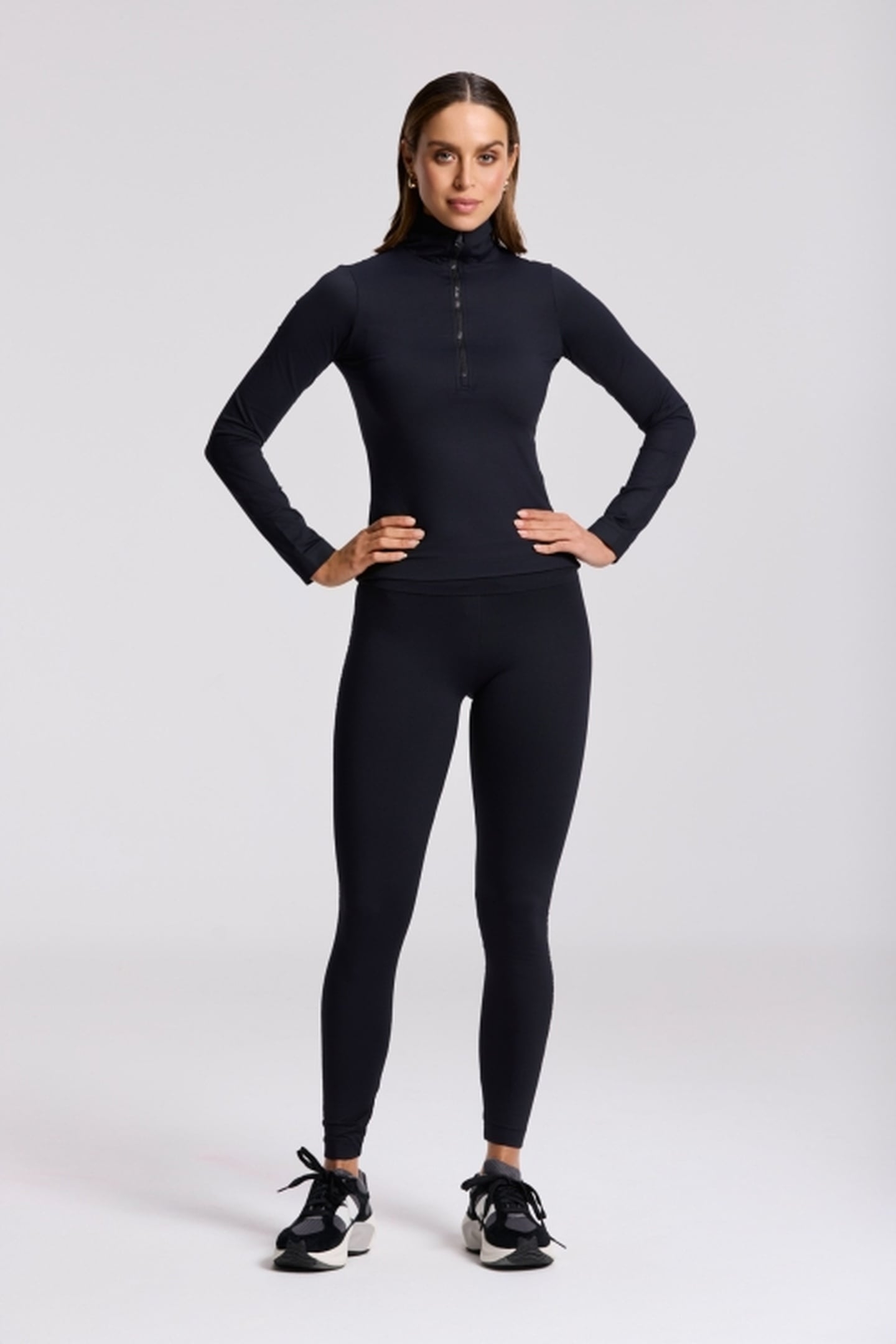 STEFF LONGSLEEVE TOP BLACK 1