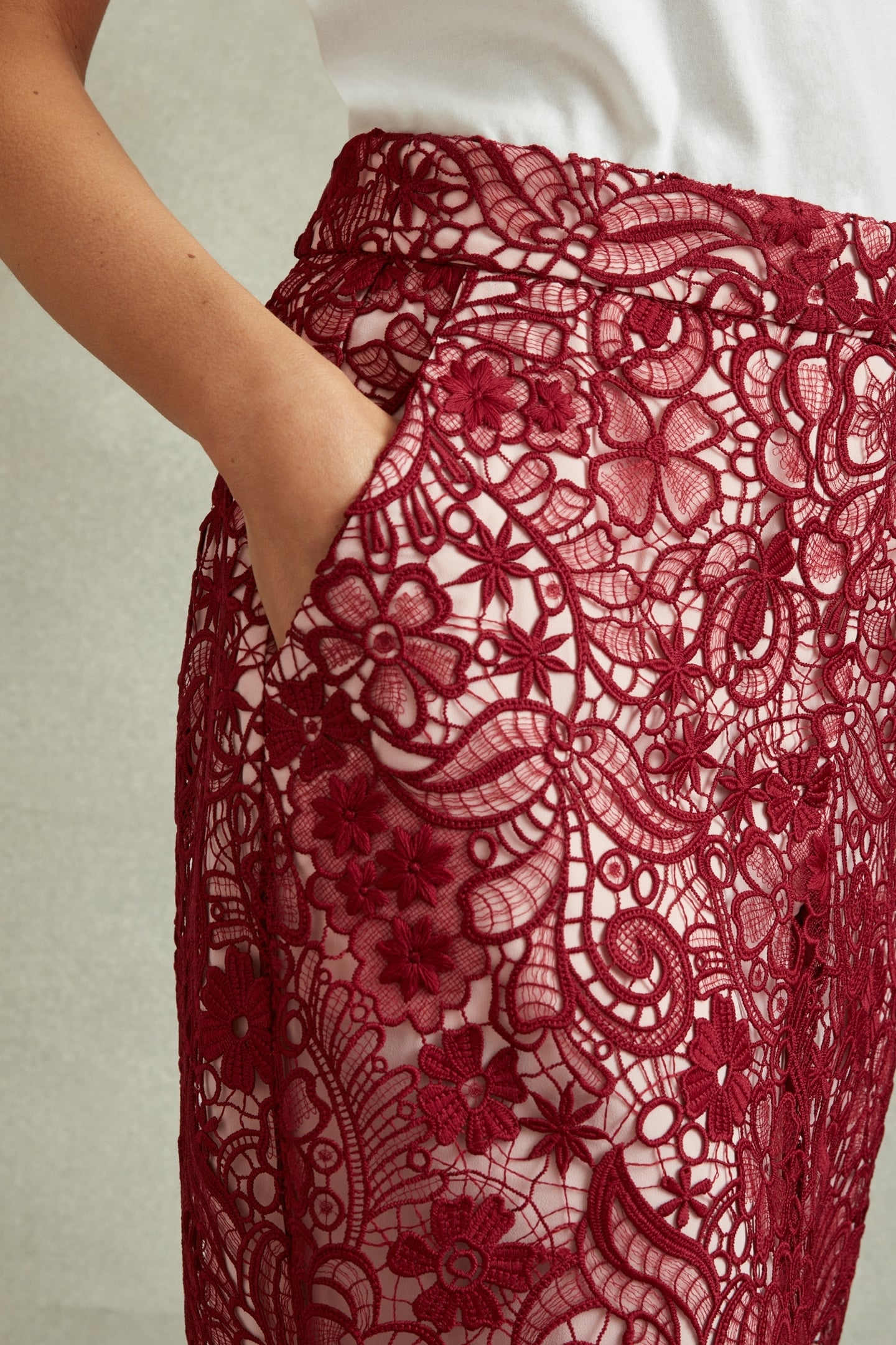 LACE PENCIL SKIRT BURGUNDY 5