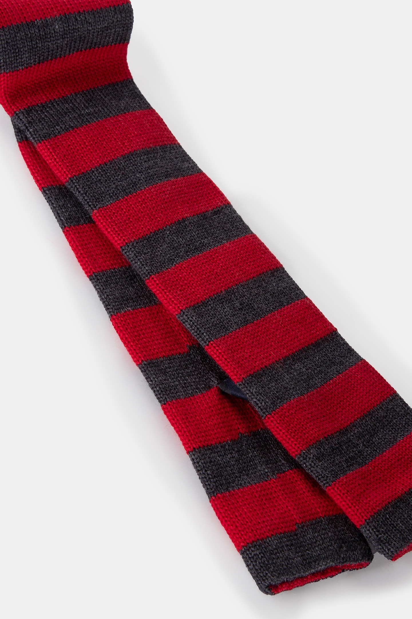 TIE-KNIT-STRIPE RED 3