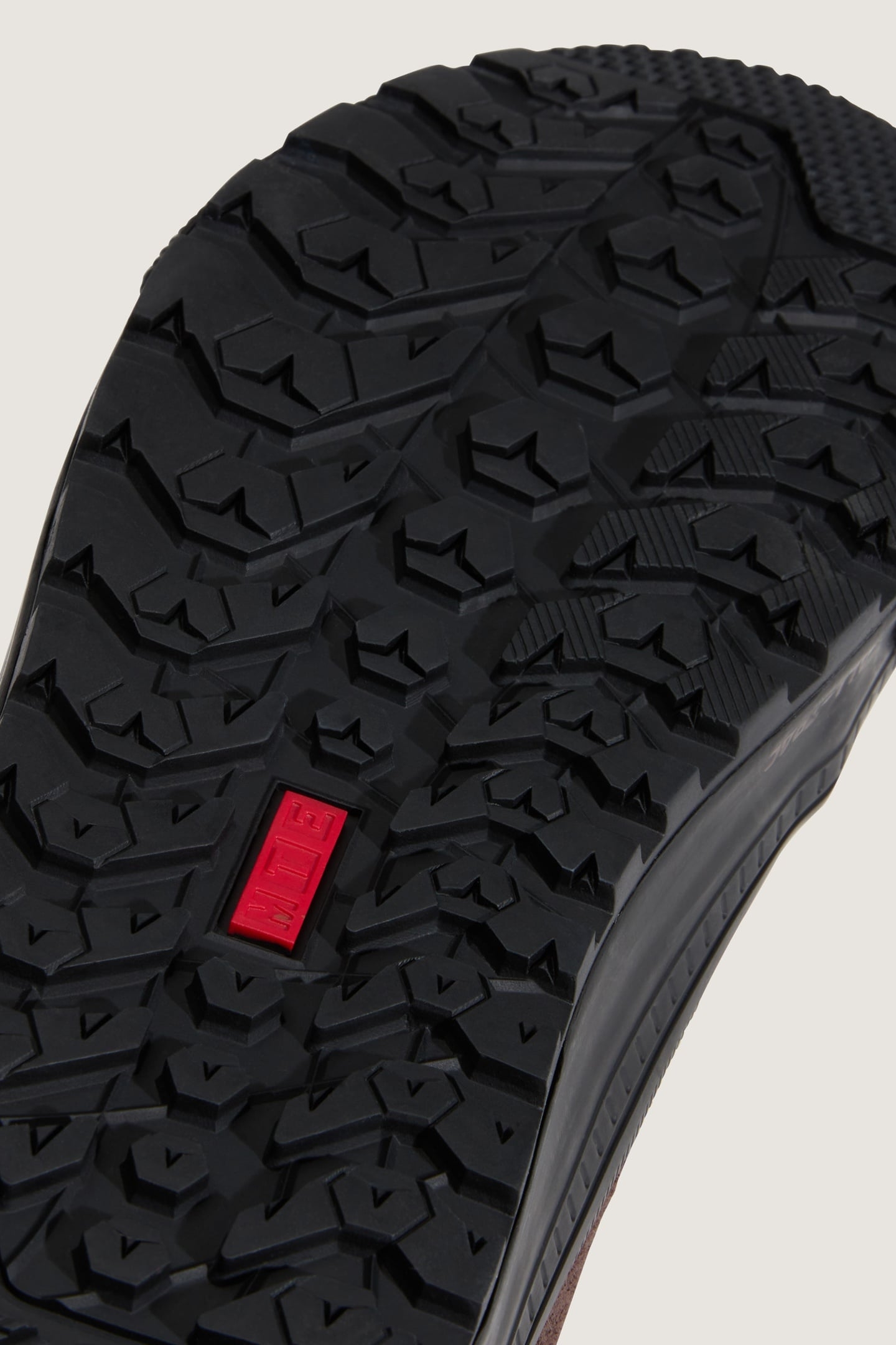 UNISEX SK8-HI WATERPROOF INSULATED BROWN/BLACK 6