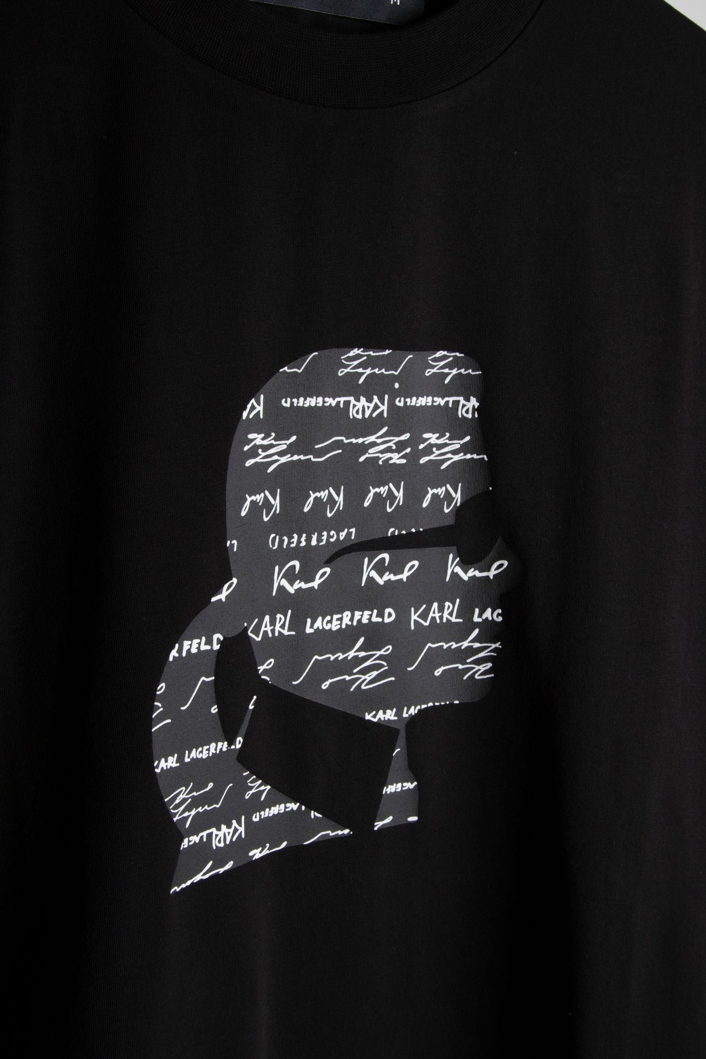 BLACK T-SHIRT CREWNECK 4