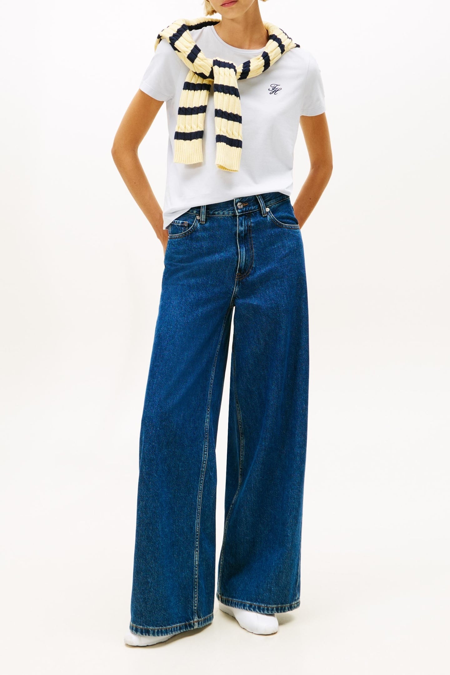 LOGO EMBROIDERY JERSEY CREW NECK T-SHIRT MORNING SKY BLUE 4