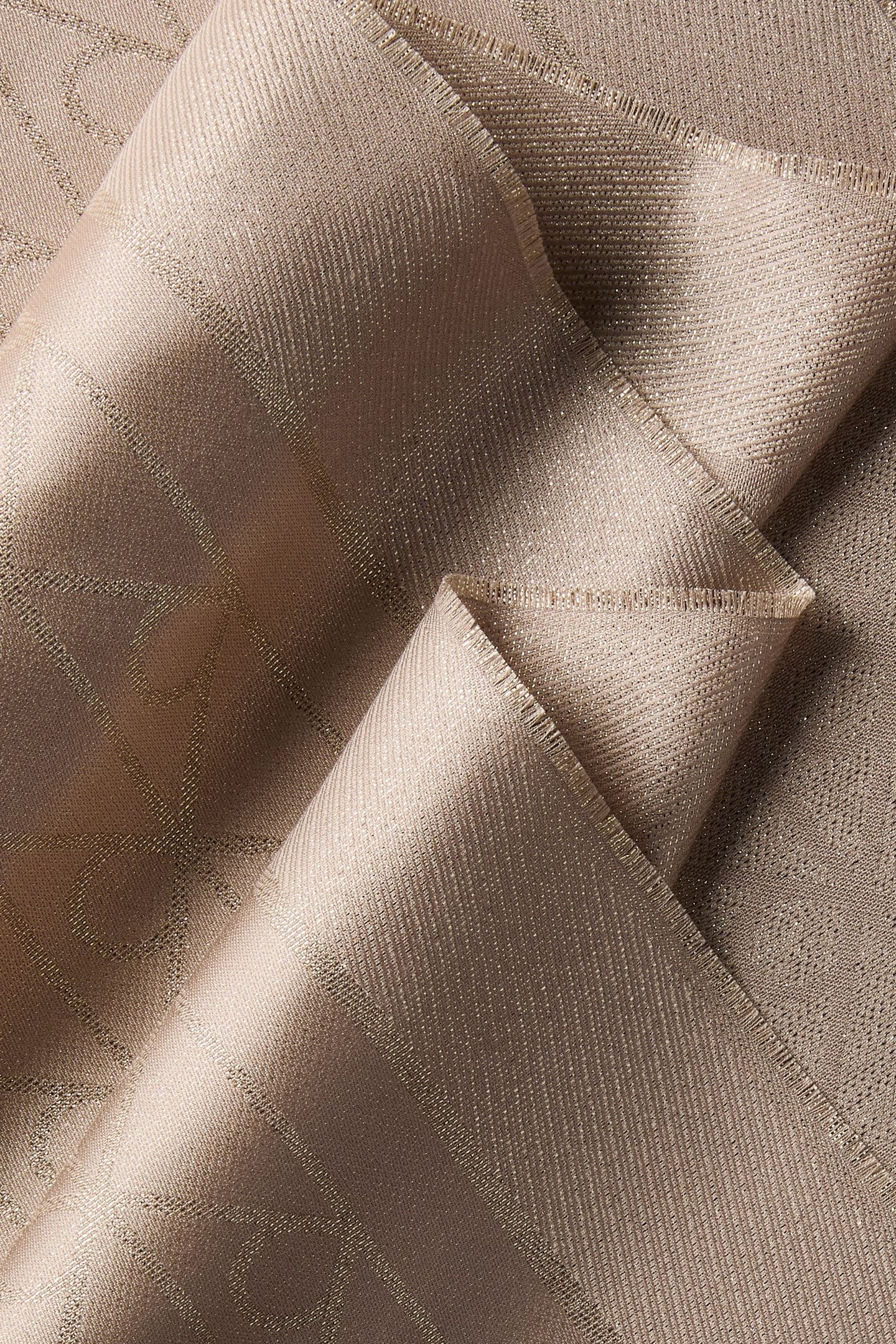 EMBLEM SHINE SIGNATURE SCARF OYSTER MUSHROOM 3