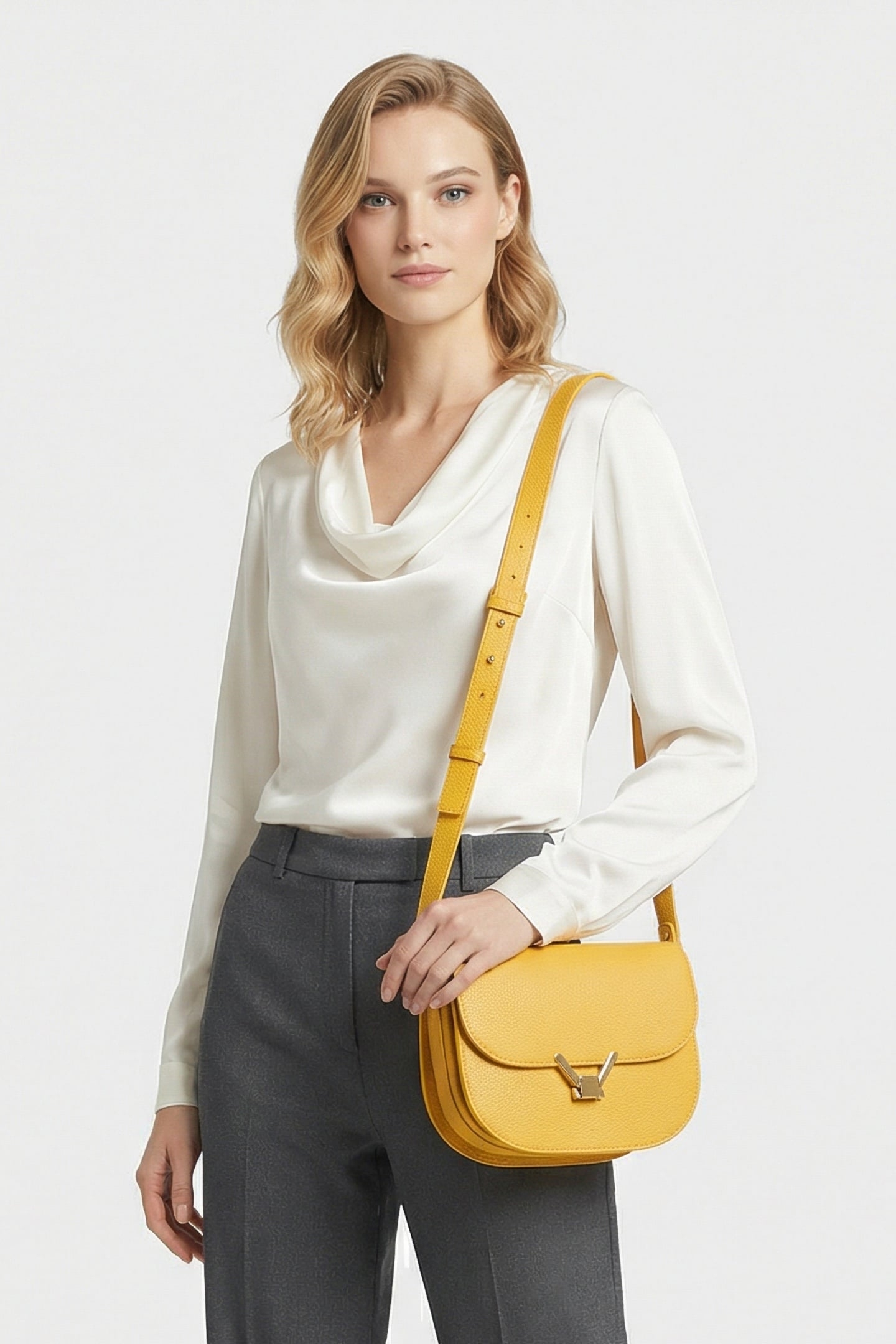 LEATHER CROSS BODY BAG IN YELLOW 1