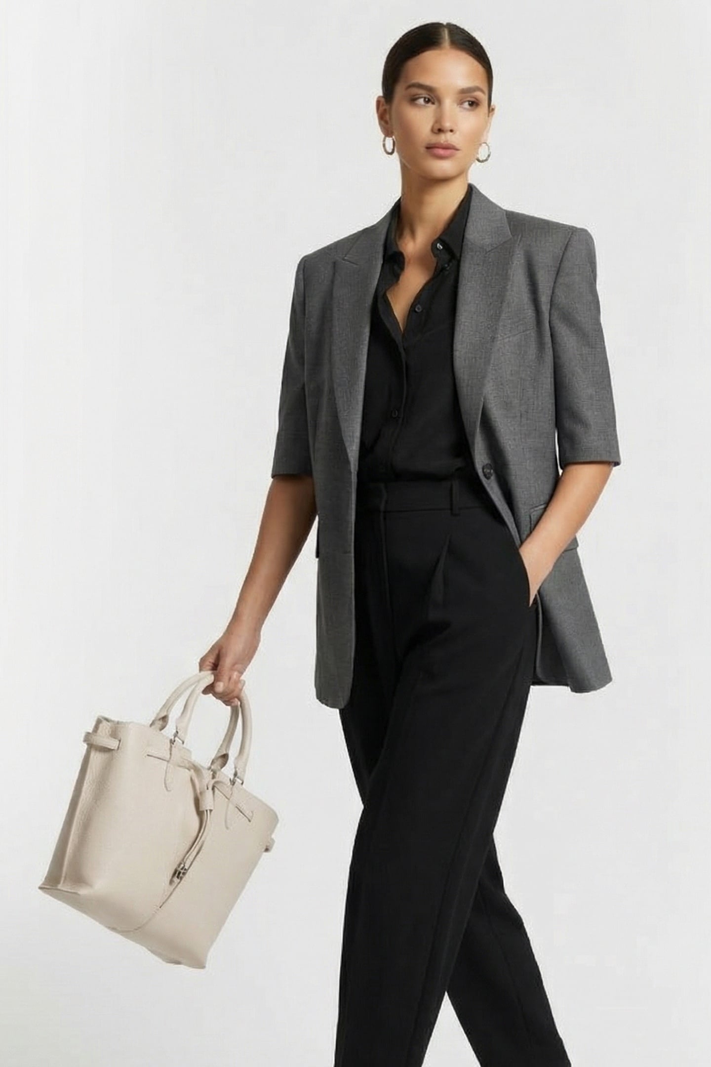 MEDIUM TOTE BAG IN CREAM 1