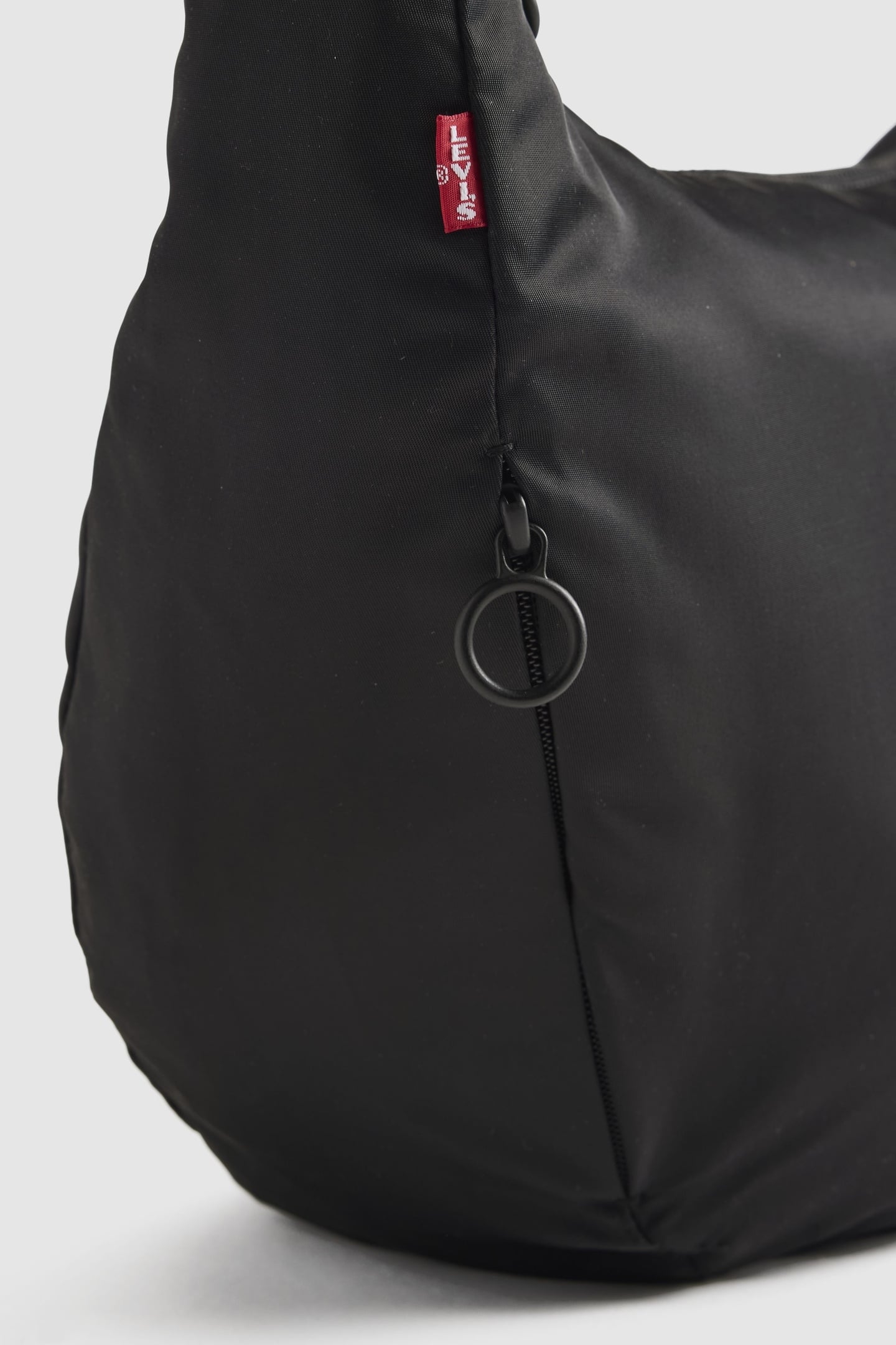 LEVI'S® BROOKLYN MEDIUM SHOULDERBAG BLACK 4