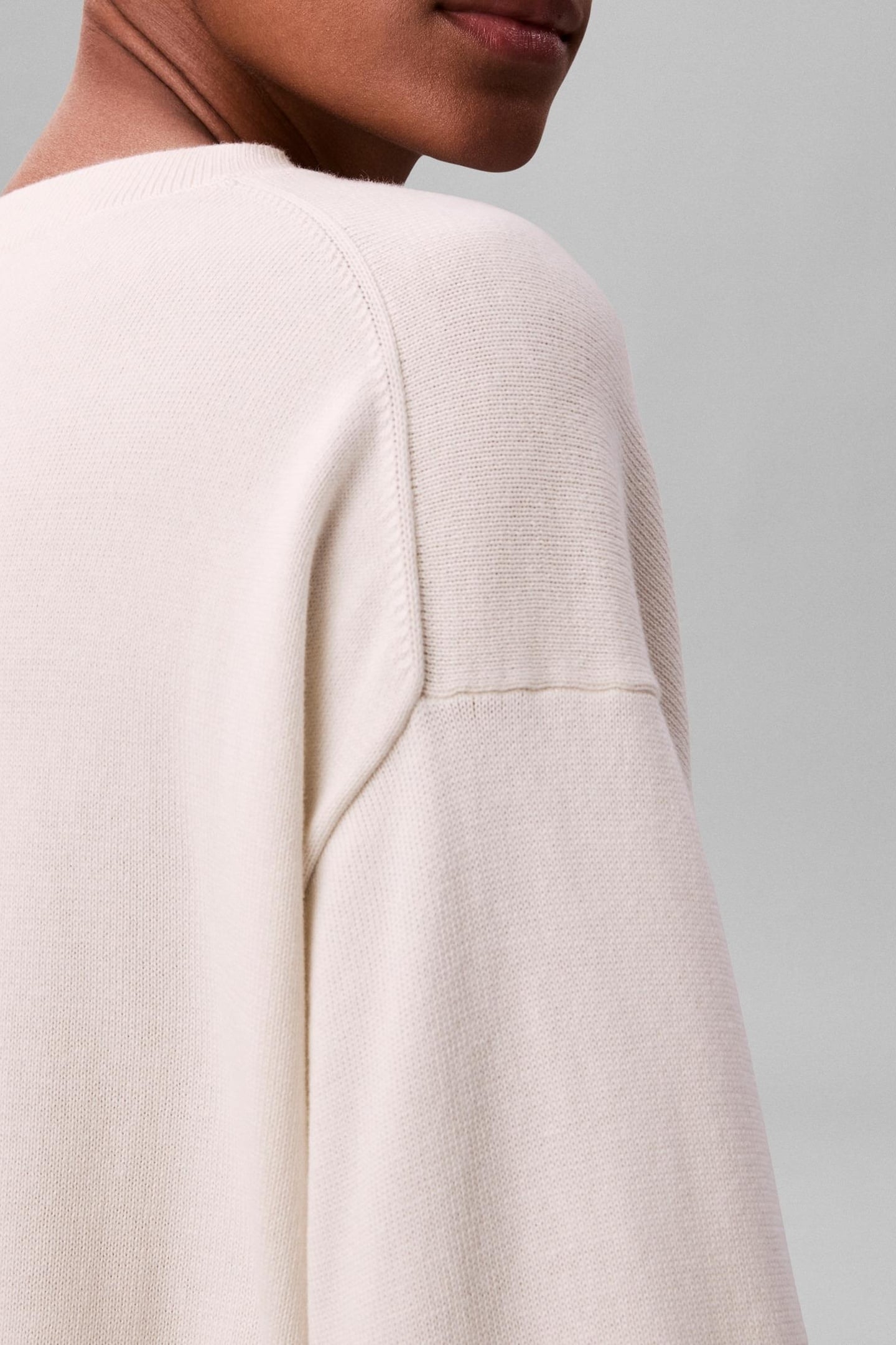 LONG SLEEVE MONOGRAM SWEATER TOFU 6