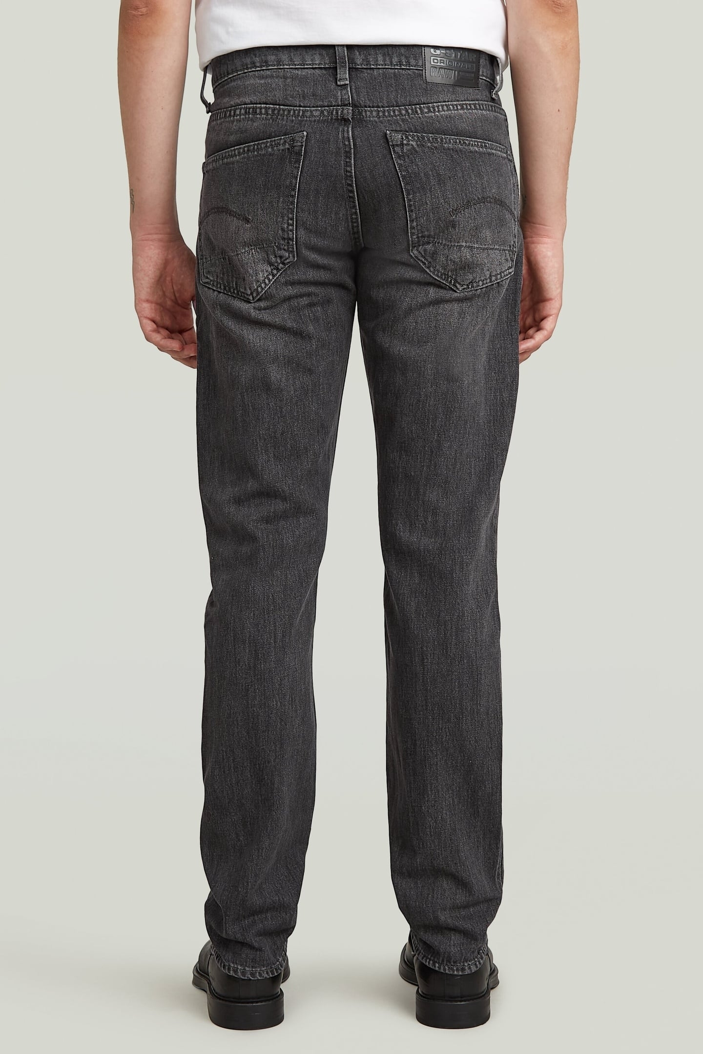 3301 STRAIGHT JEANS FADED BLACK MAGNET 3