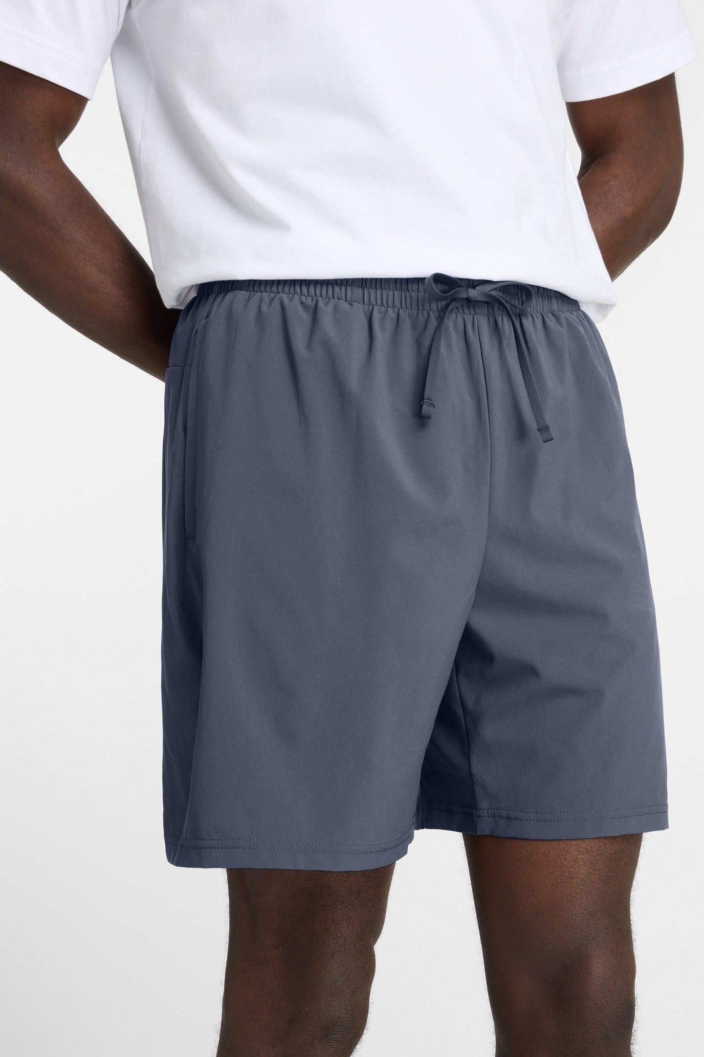 SPORT ESSENTIAL SHORT 7" GRAPHITE 4