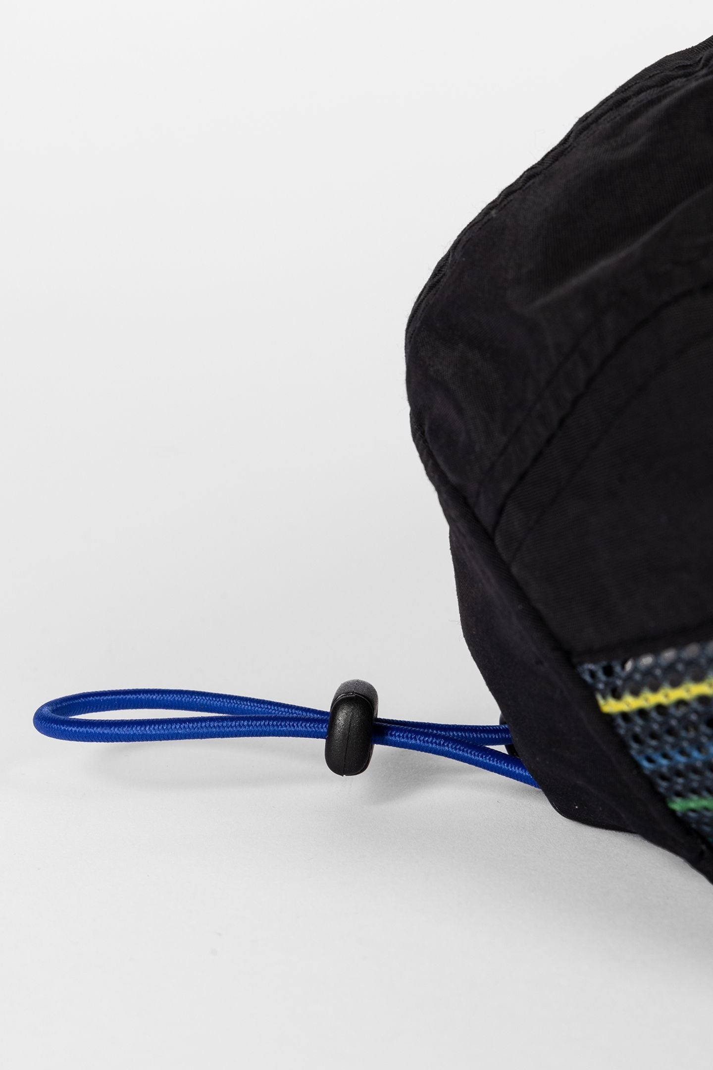 CAP SPORTS STRP MSH BLACK 4