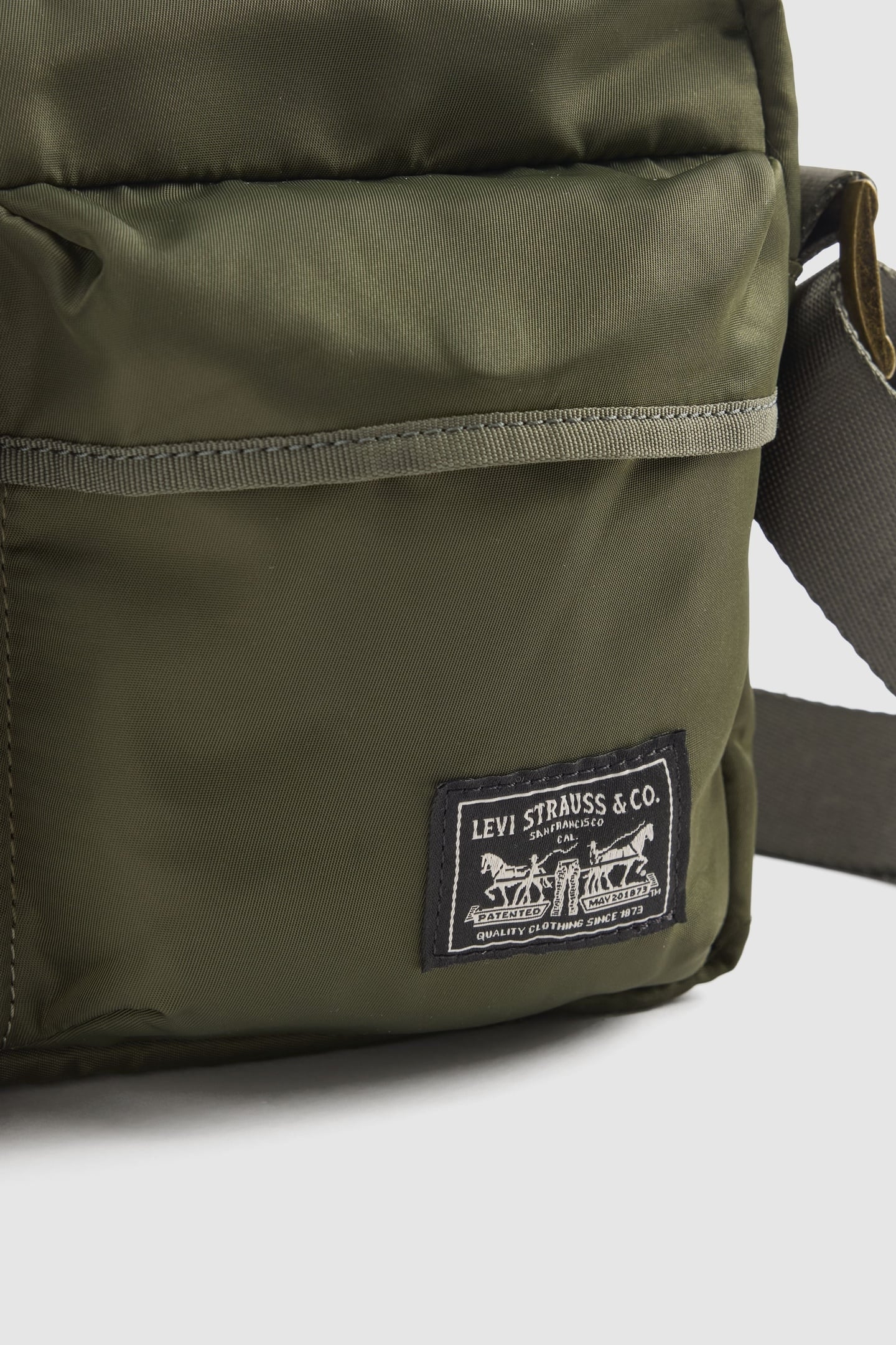 LEVI'S® MISSION BAY CROSSBODY BAG GREEN 6