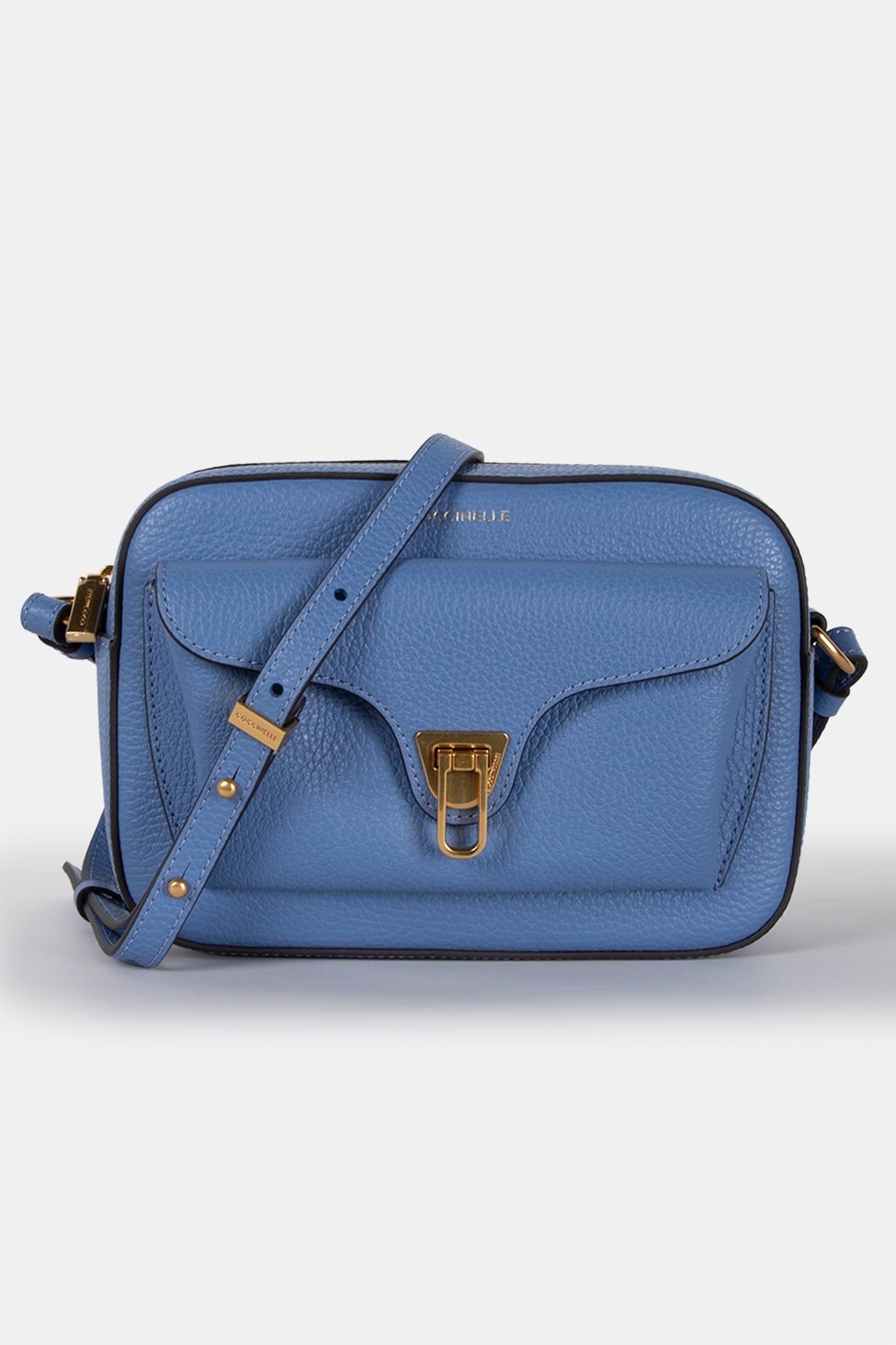 COCCINELLE BEAT SOFT AZUL 2