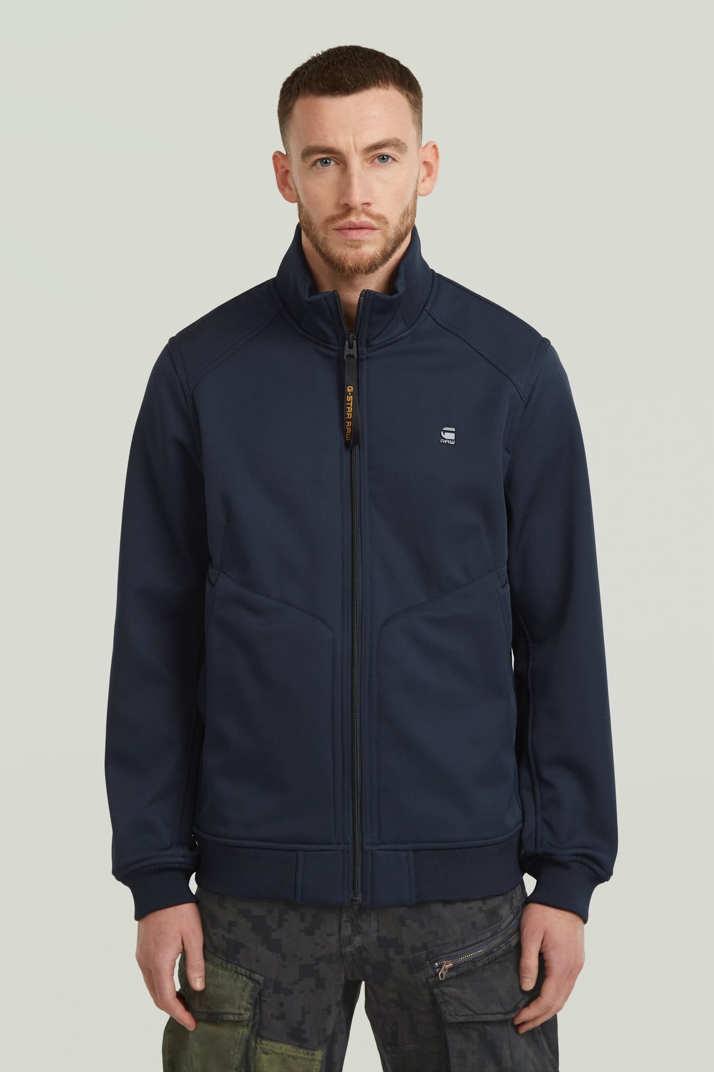 SOFTSHELL TRACK JACKET SALUTE 2