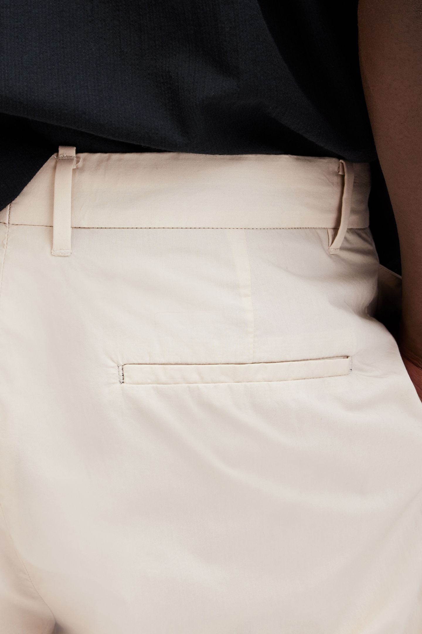 MARS SHORT BAILEY TAUPE 8