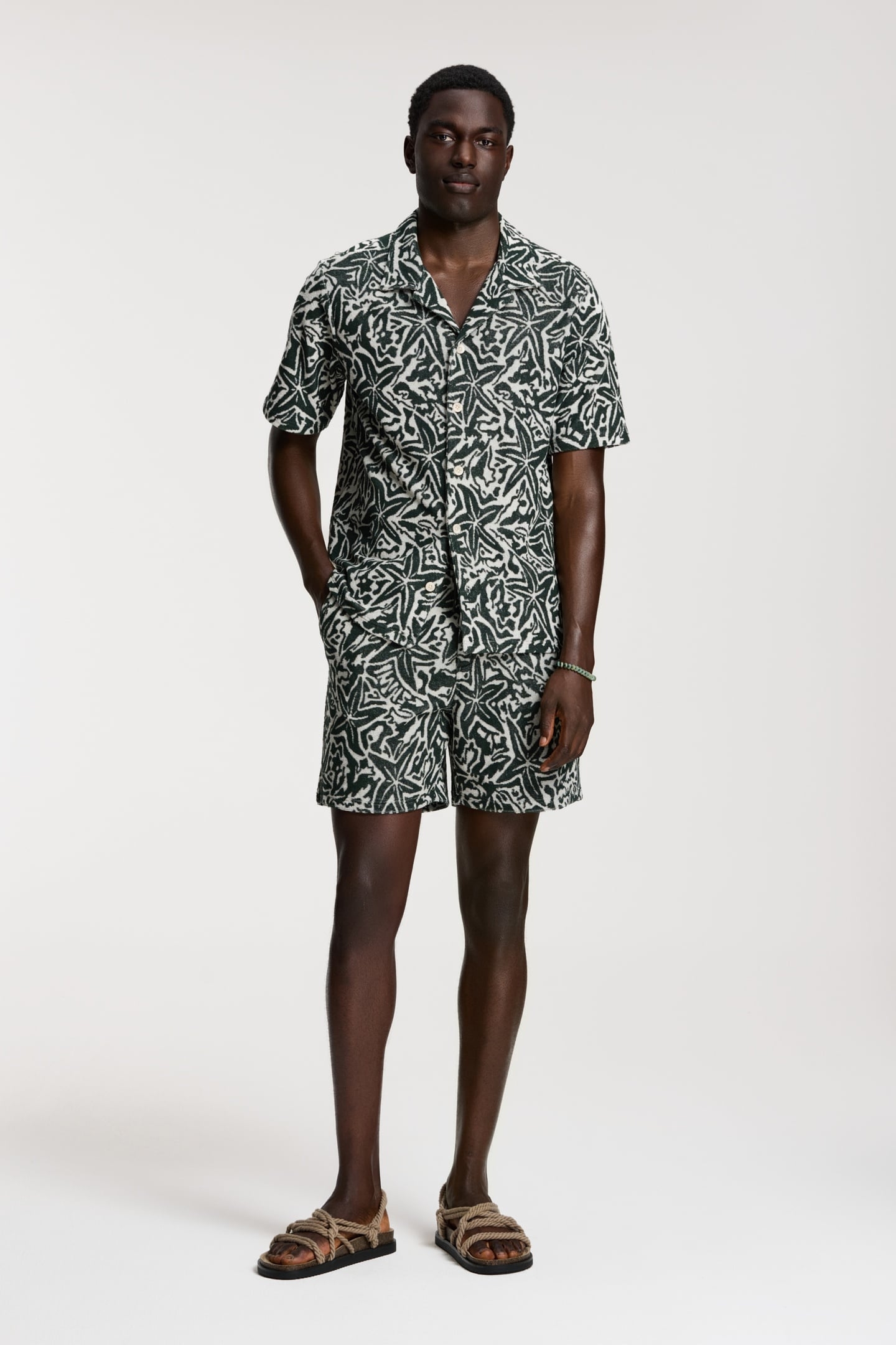 TONY TOWELING SHORTS GREEN LEAF STARFISH 2