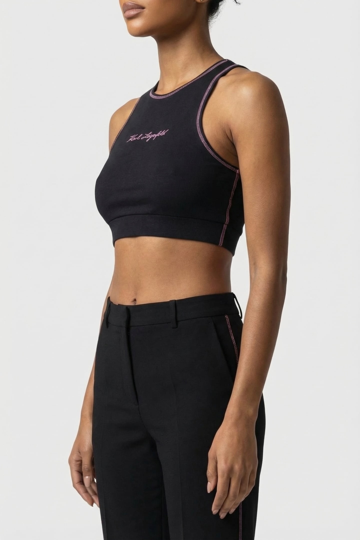 BLACK ATHLEISURE SPORTS BRA 3