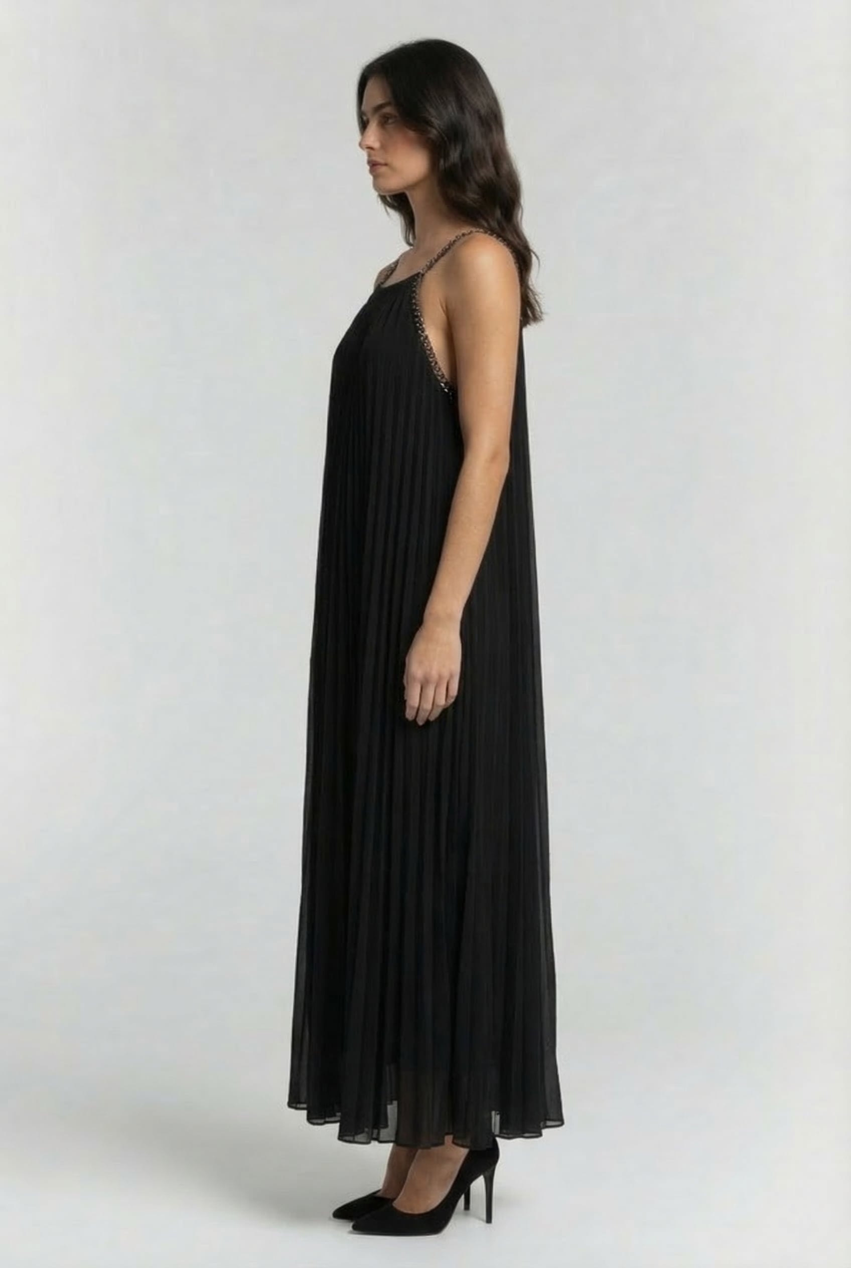 PLEATED CHAIN MIDI DRESS BLACK 3