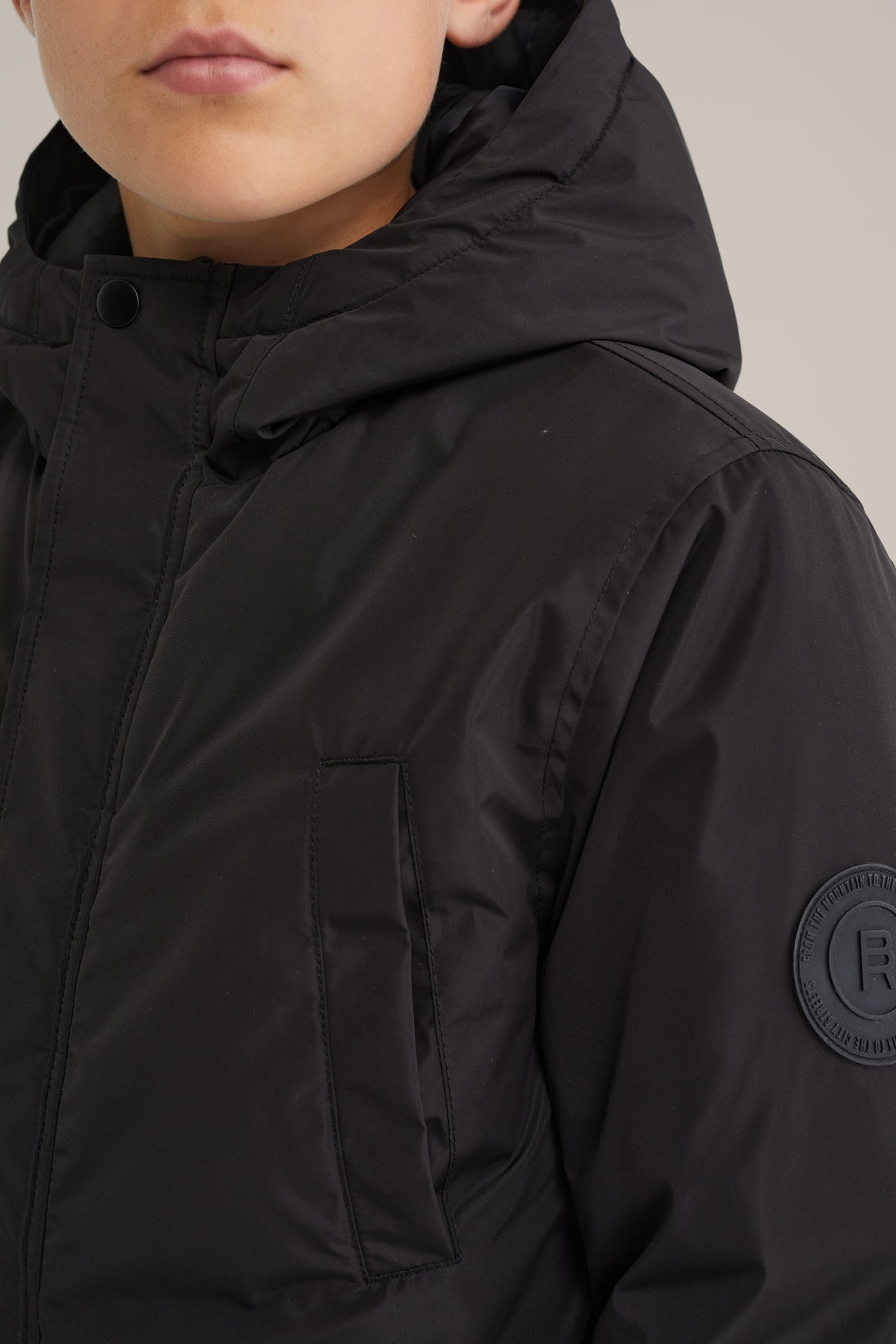 PARKA BLACK 5