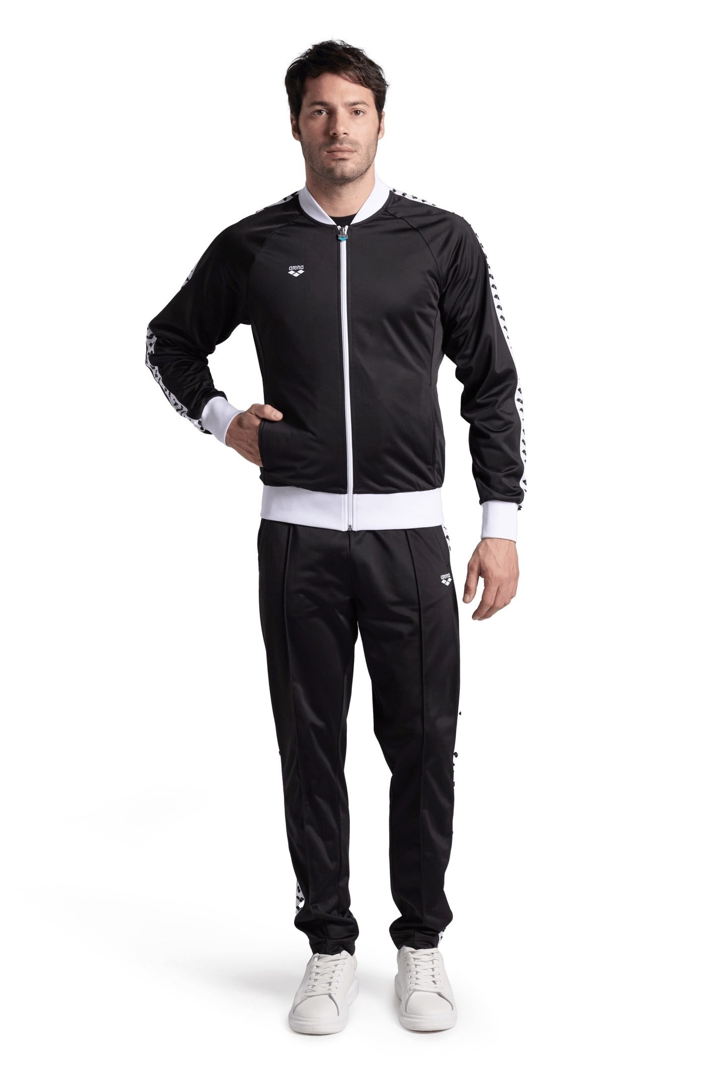 M RELAX IV TEAM JACKET BLACK-WHITE-BLACK 2