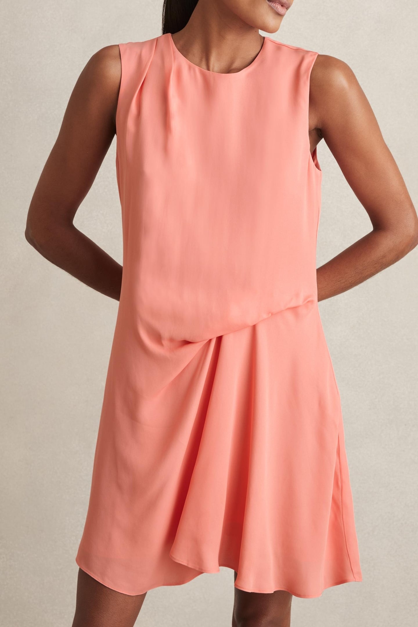 SHORT DRAPE DRESS CORAL 1